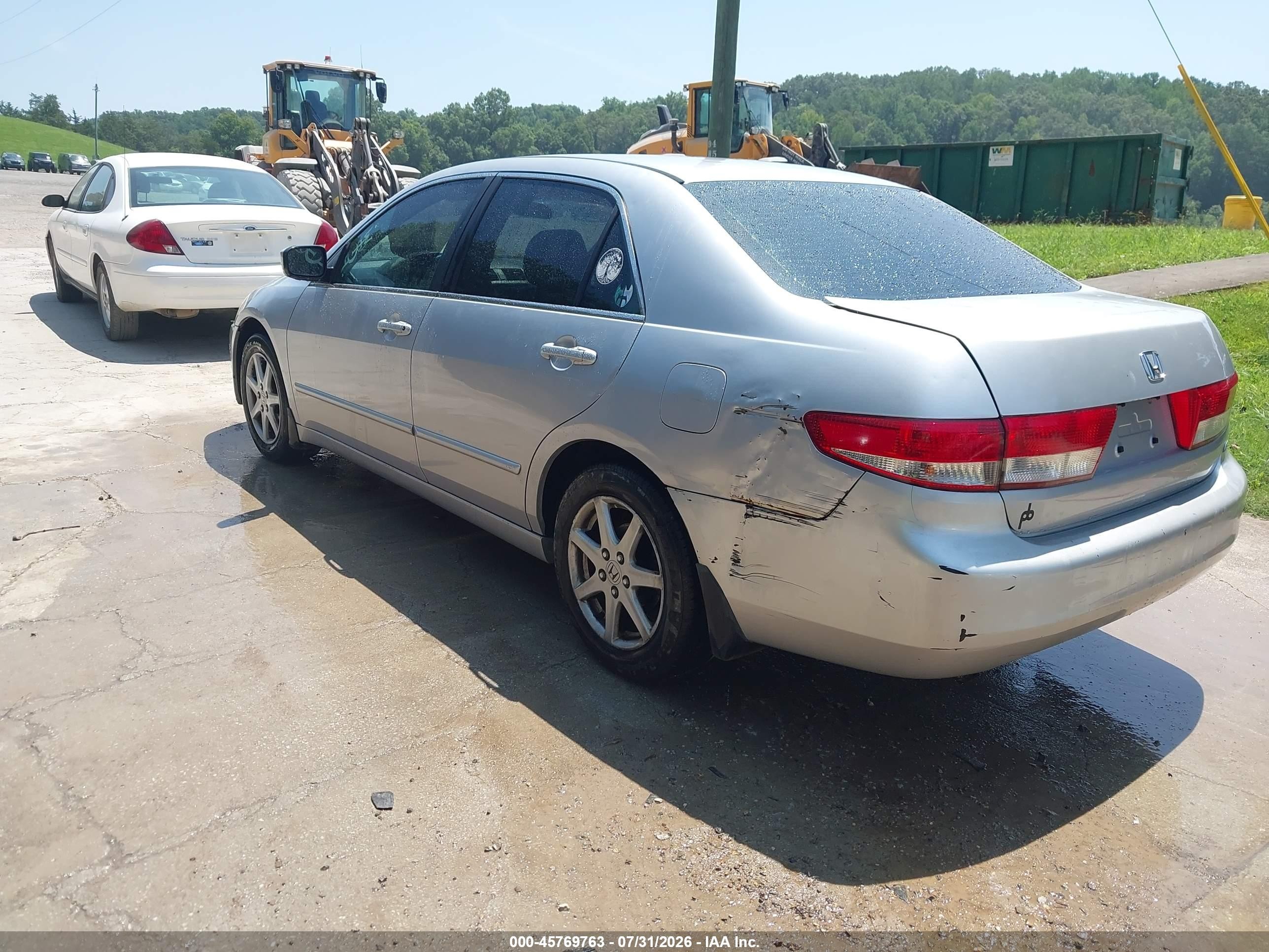 2003 Honda Accord 3.0 Ex Silver vin: 1HGCM66503A035600