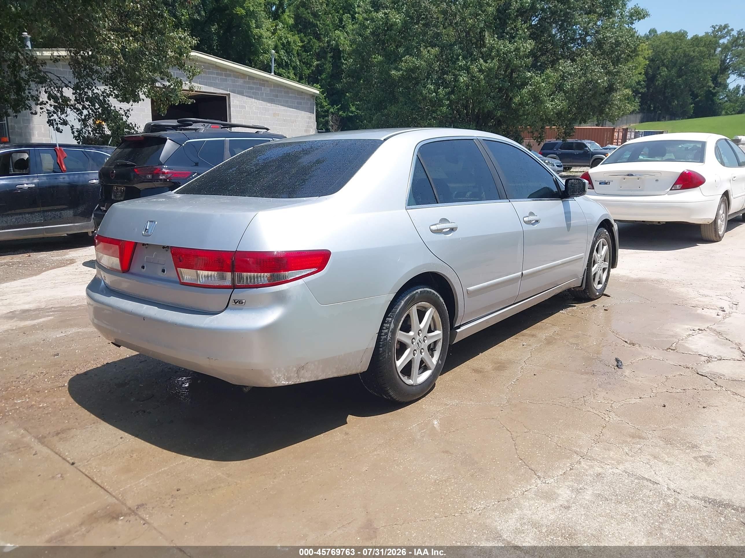 2003 Honda Accord 3.0 Ex Silver vin: 1HGCM66503A035600