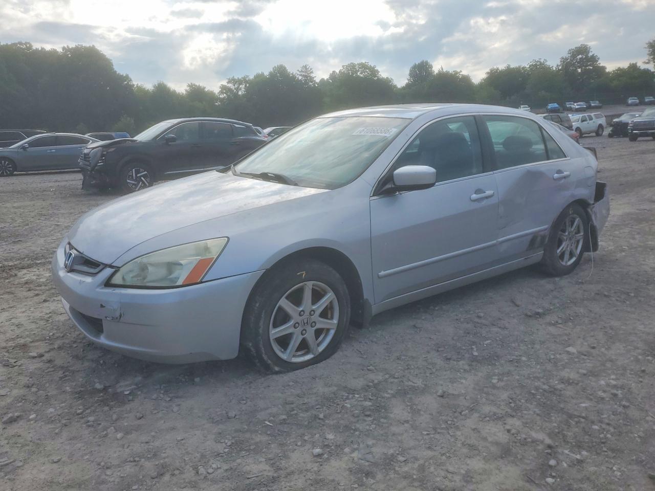 2003 Honda Accord Ex Silver vin: 1HGCM66503A103748