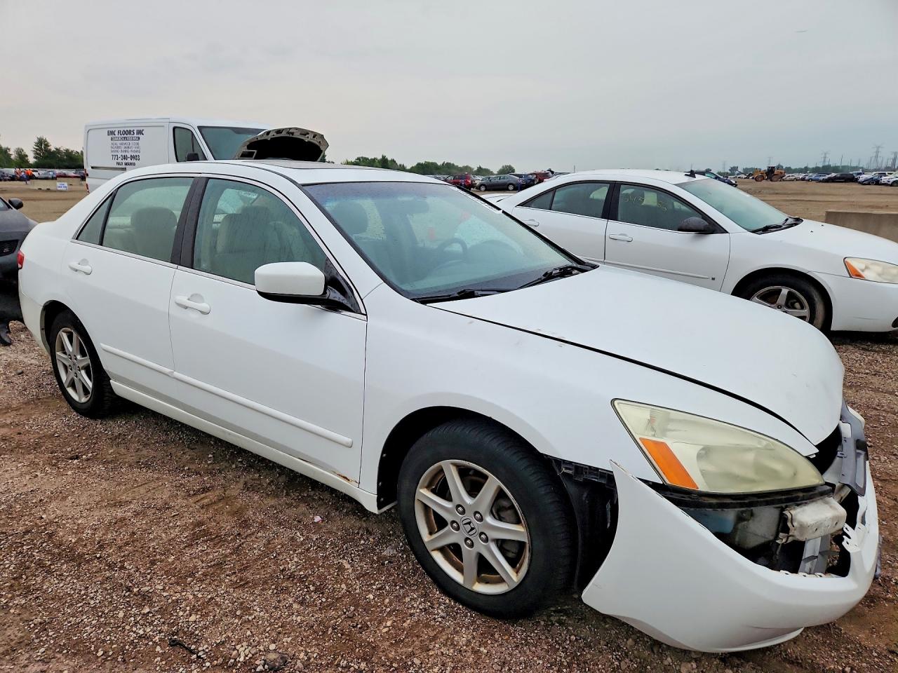 2004 Honda Accord Ex White vin: 1HGCM66504A041933
