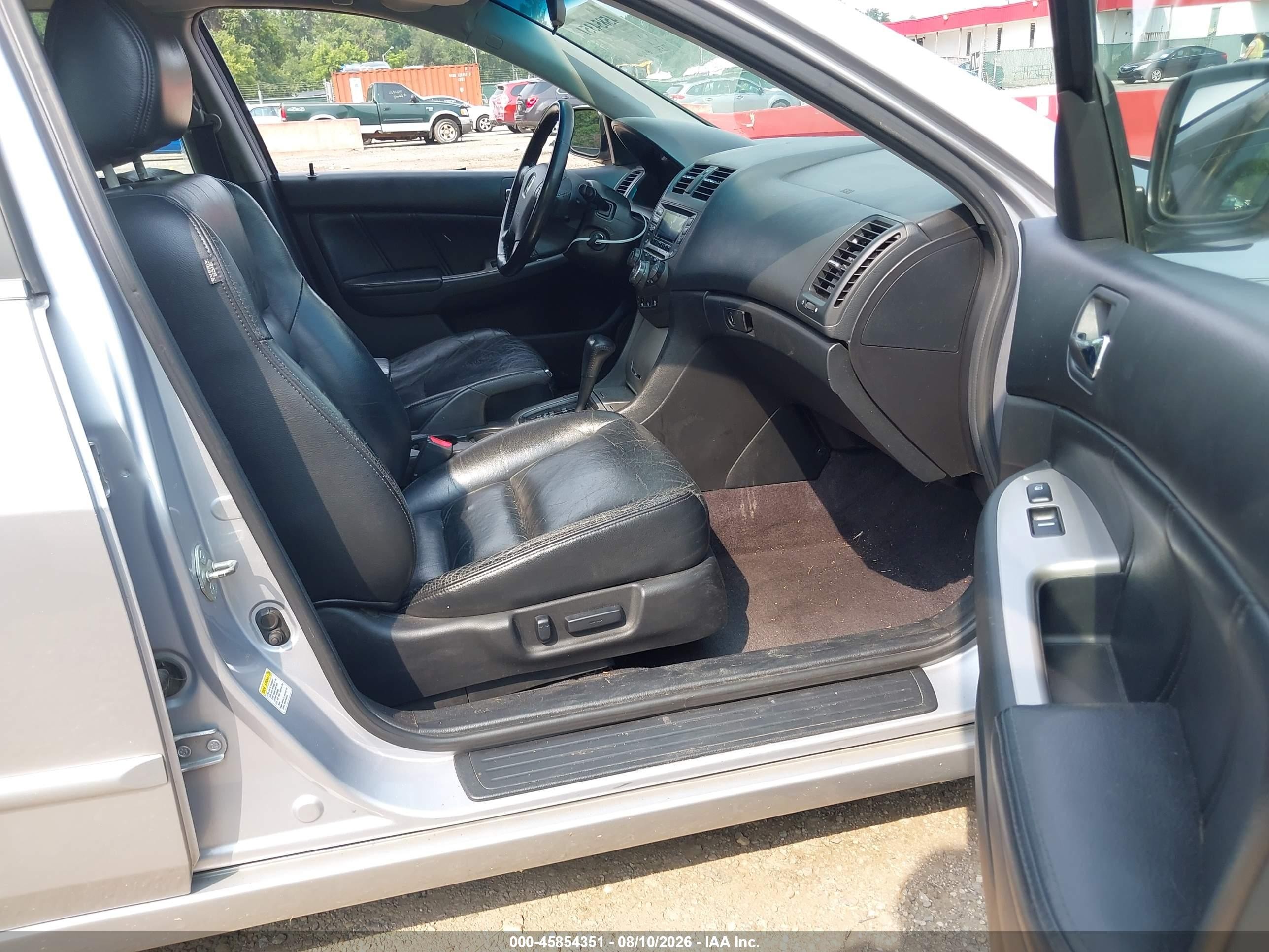 2005 Honda Accord 3.0 Ex Silver vin: 1HGCM66505A005693