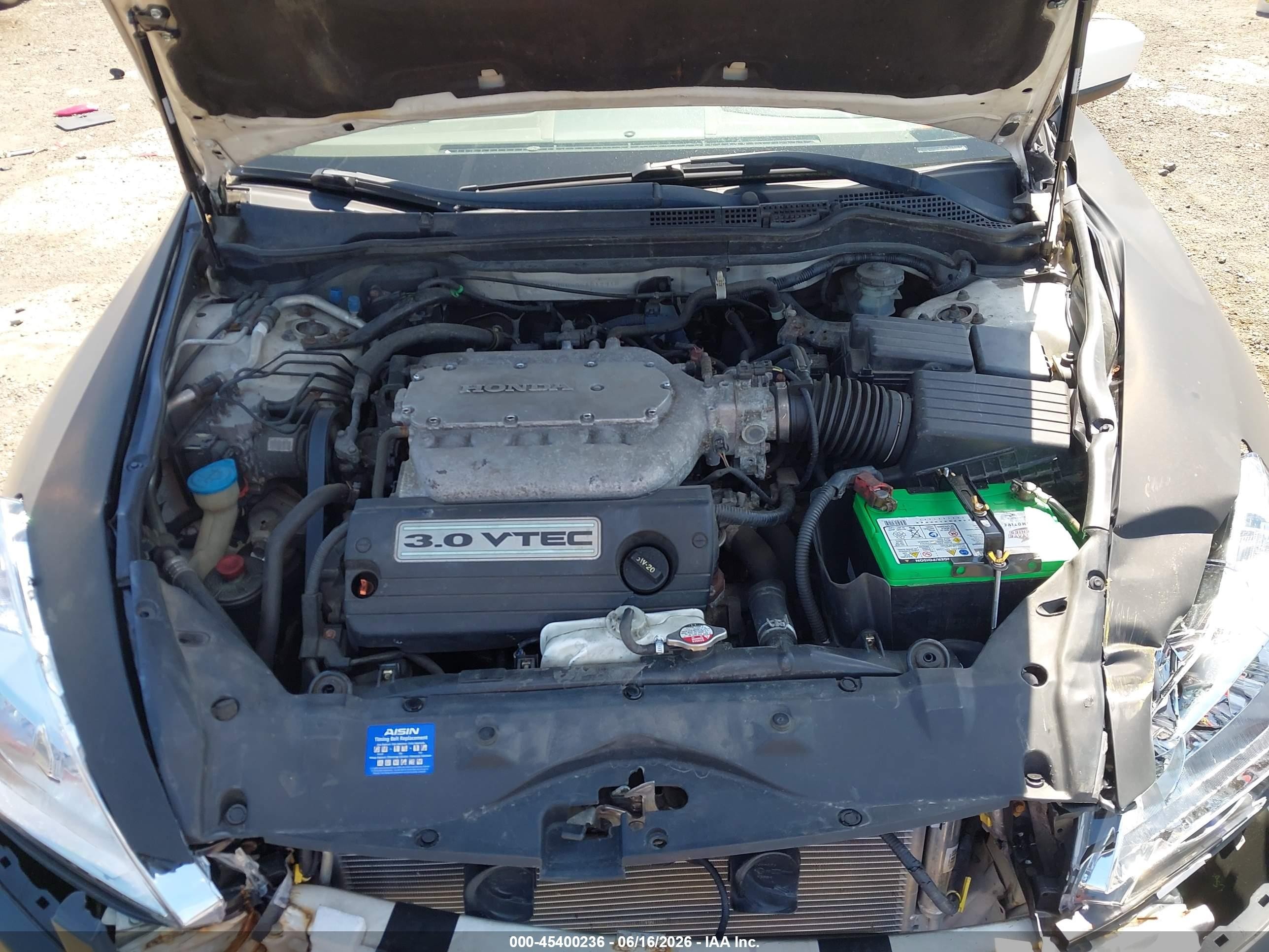 2005 Honda Accord 3.0 Ex White vin: 1HGCM66505A012918