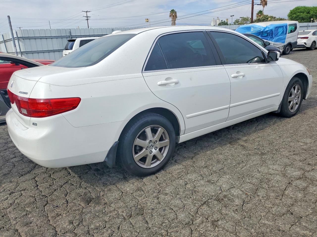 2005 Honda Accord Ex White vin: 1HGCM66505A039889