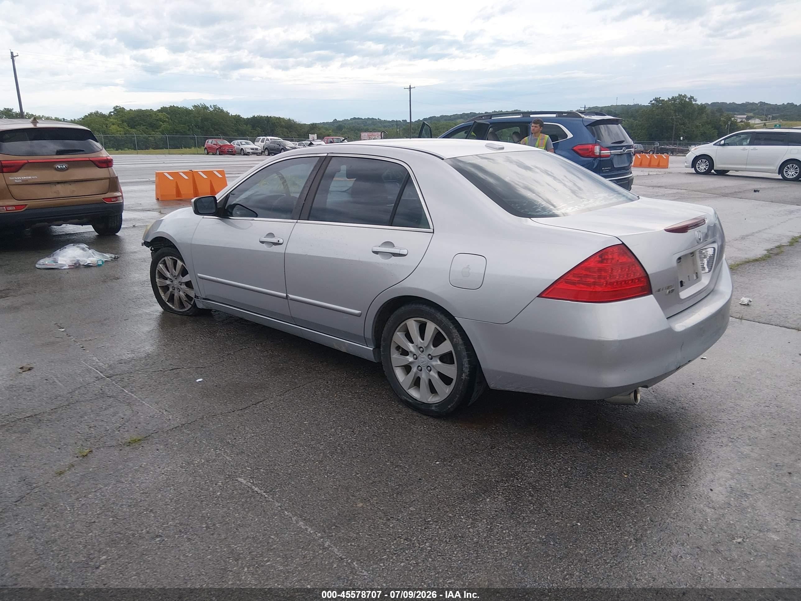 2006 Honda Accord 3.0 Ex Silver vin: 1HGCM66506A008417