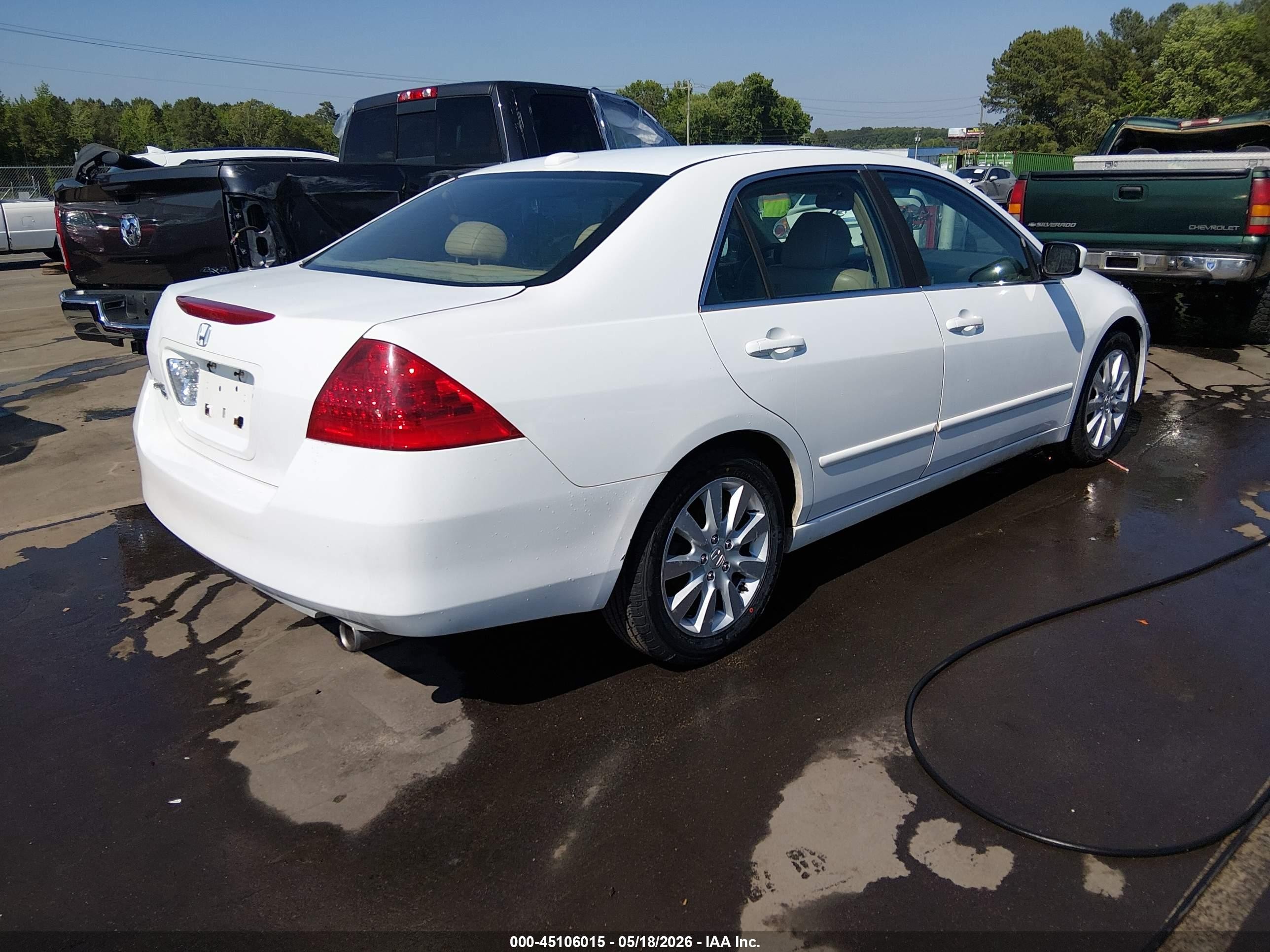 2006 Honda Accord 3.0 Ex White vin: 1HGCM66506A056662