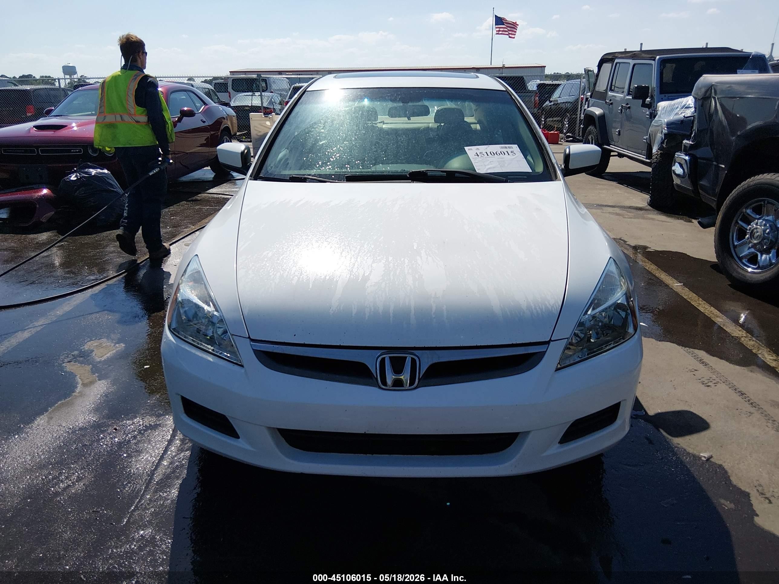 2006 Honda Accord 3.0 Ex White vin: 1HGCM66506A056662