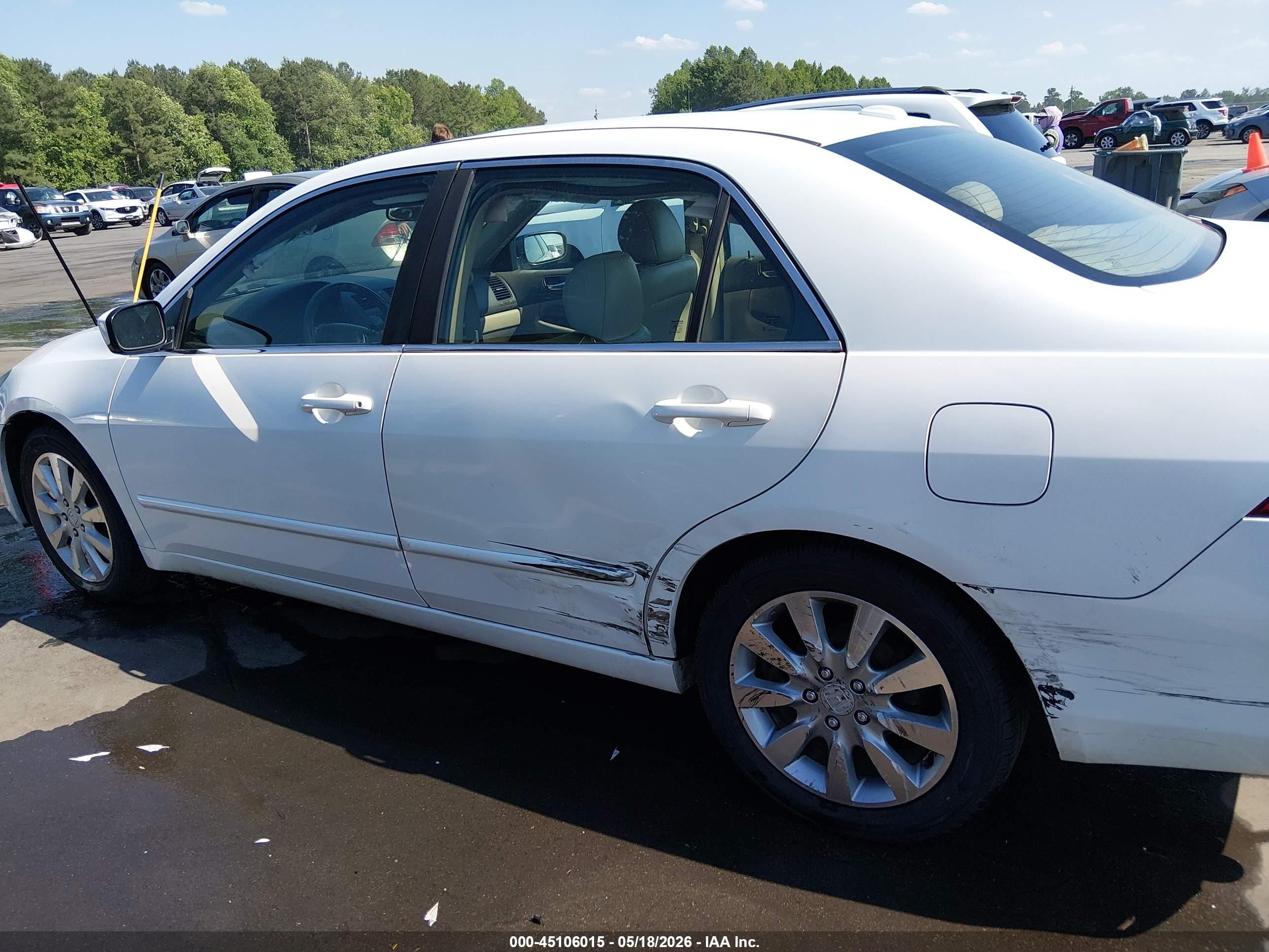 2006 Honda Accord 3.0 Ex White vin: 1HGCM66506A056662