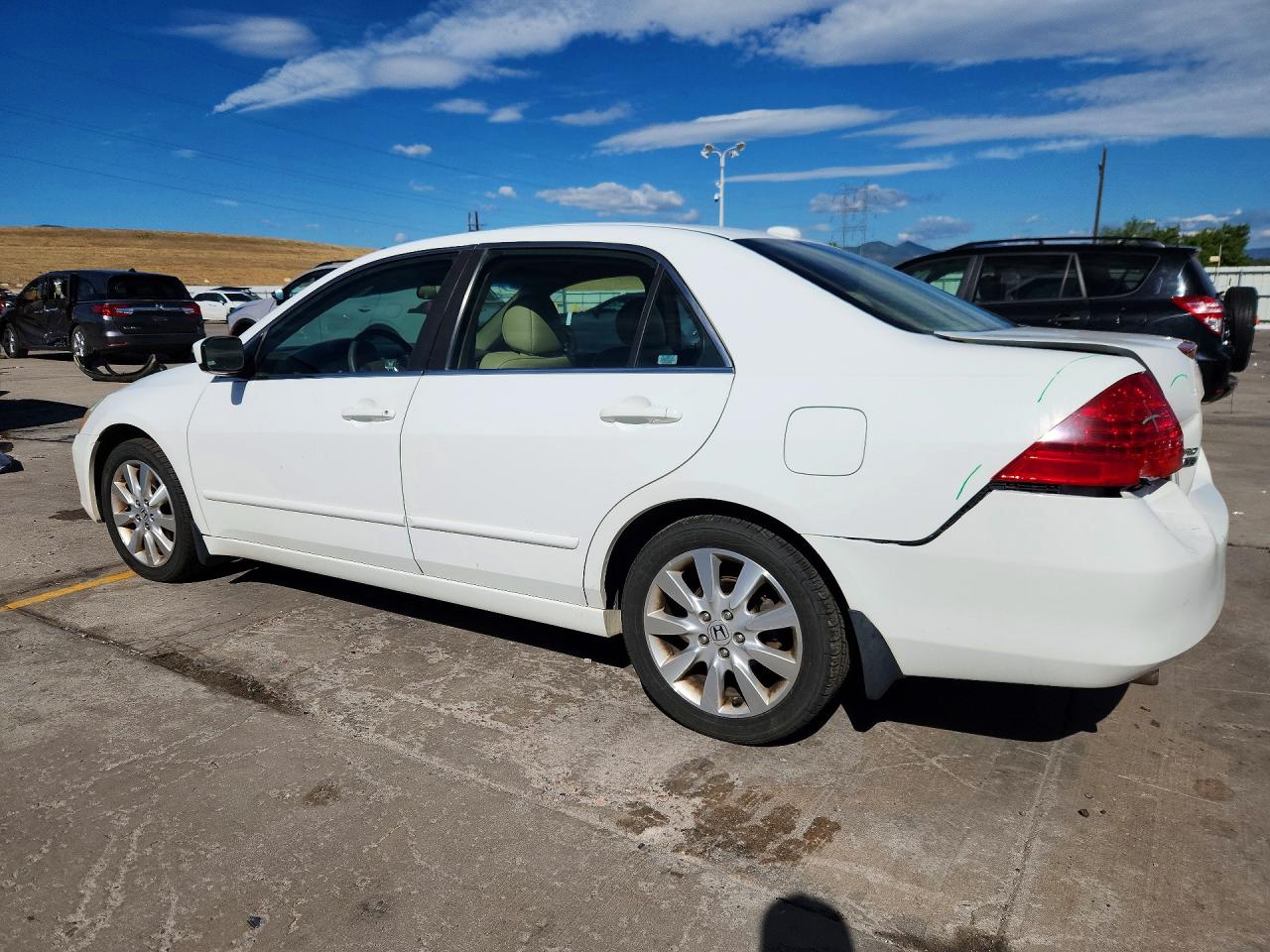 2007 Honda Accord Ex White vin: 1HGCM66507A011190