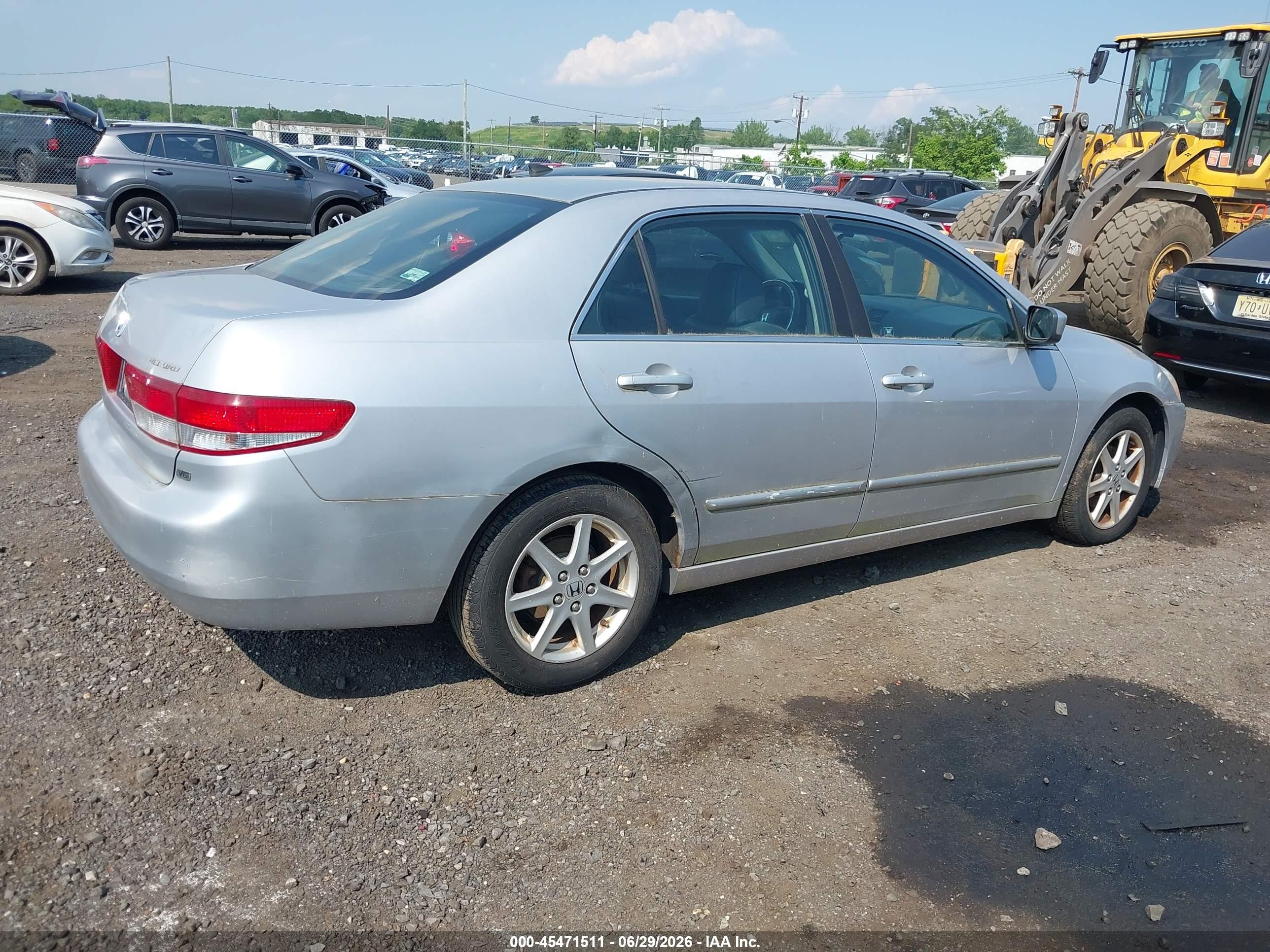 2003 Honda Accord Sdn Ex Silver vin: 1HGCM66513A031233