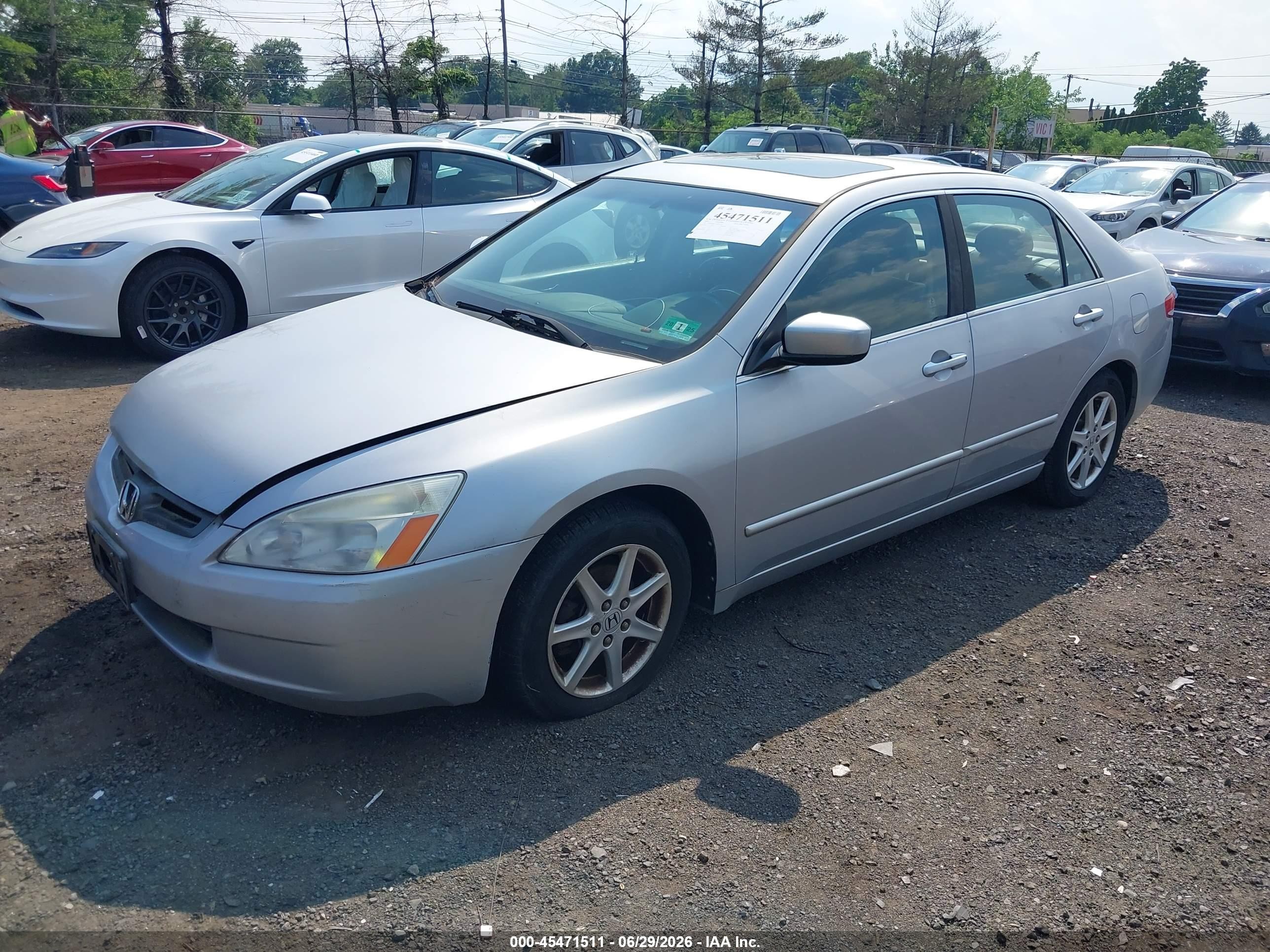 2003 Honda Accord Sdn Ex Silver vin: 1HGCM66513A031233