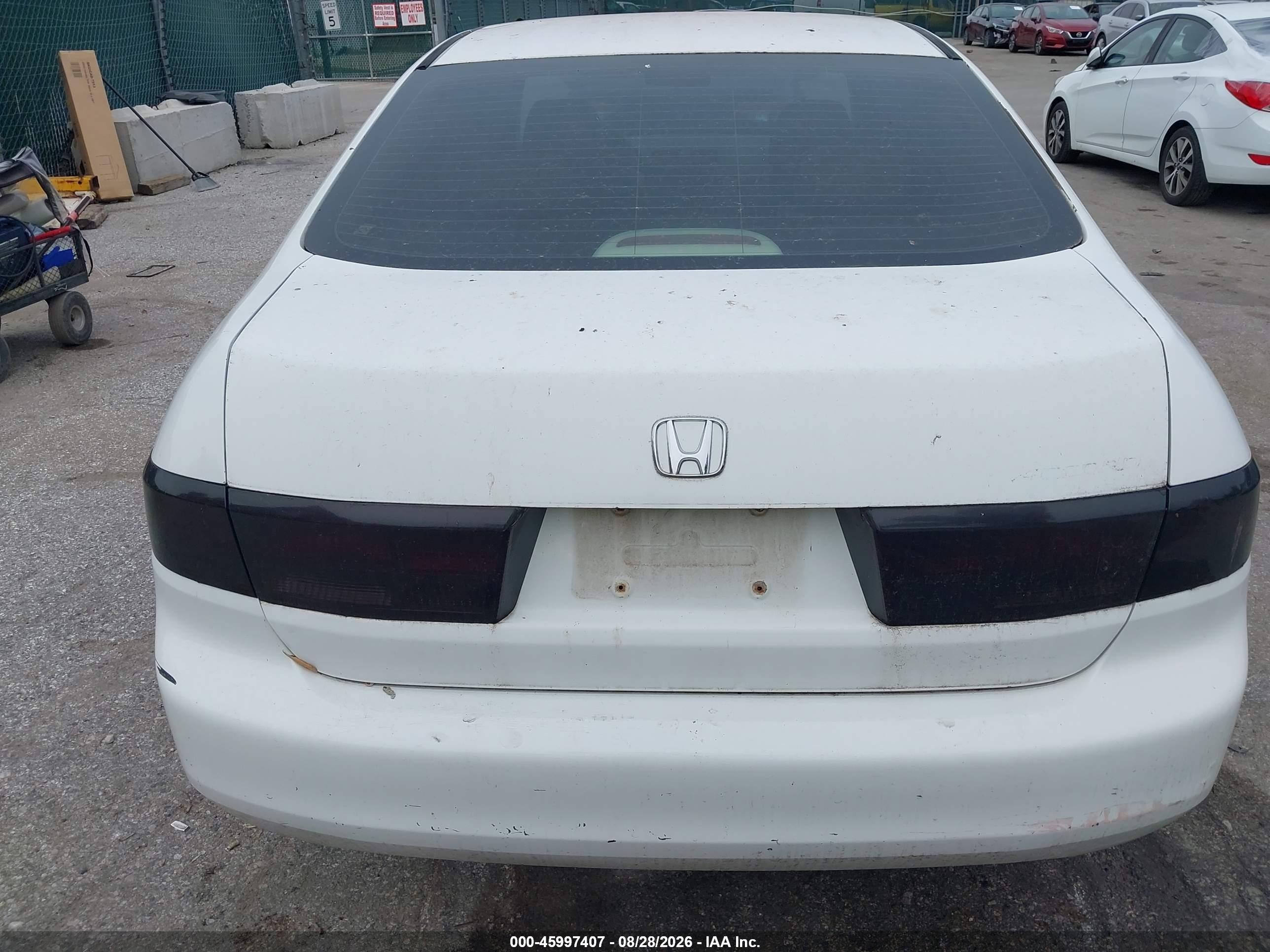 2003 Honda Accord 3.0 Ex White vin: 1HGCM66513A101040