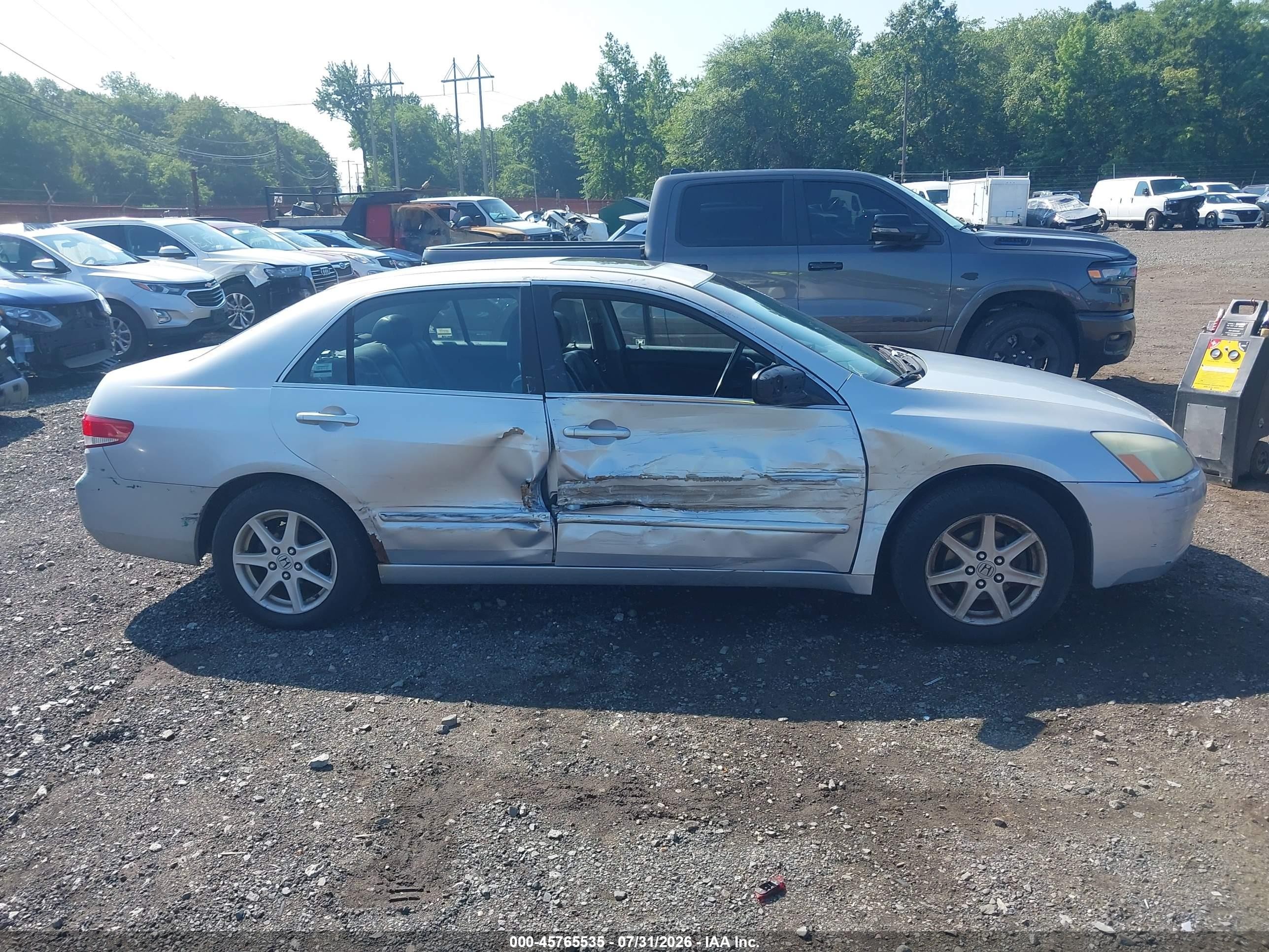 2003 Honda Accord 3.0 Ex Серебряный vin: 1HGCM66513A101460