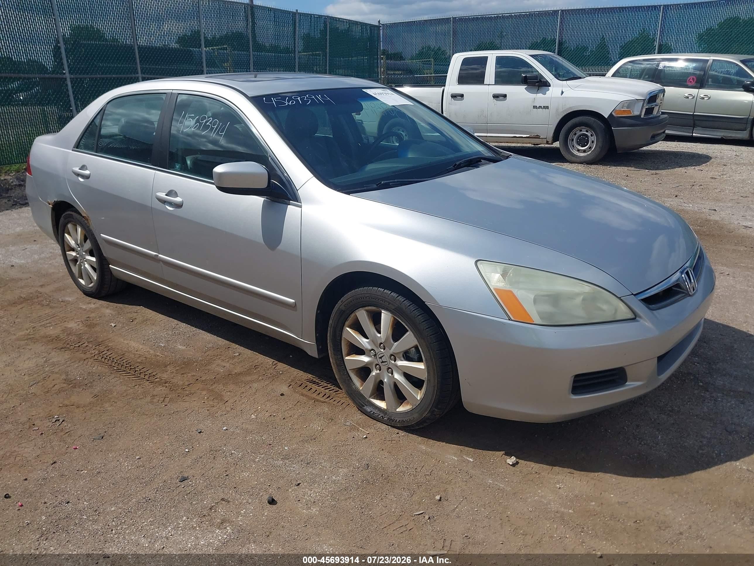 2007 Honda Accord 3.0 Ex Silver vin: 1HGCM66517A077246