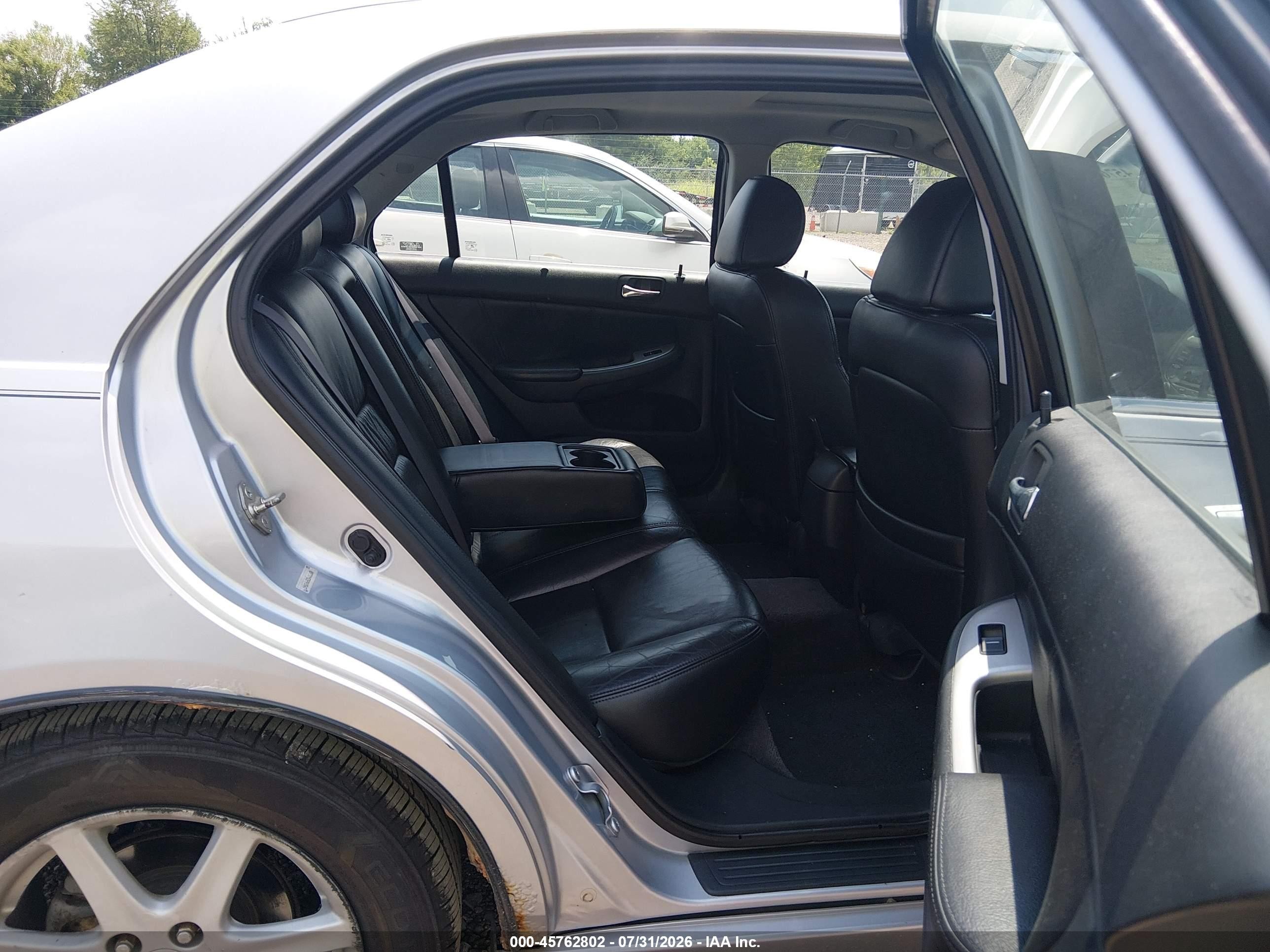 2003 Honda Accord 3.0 Ex Silver vin: 1HGCM66523A011380