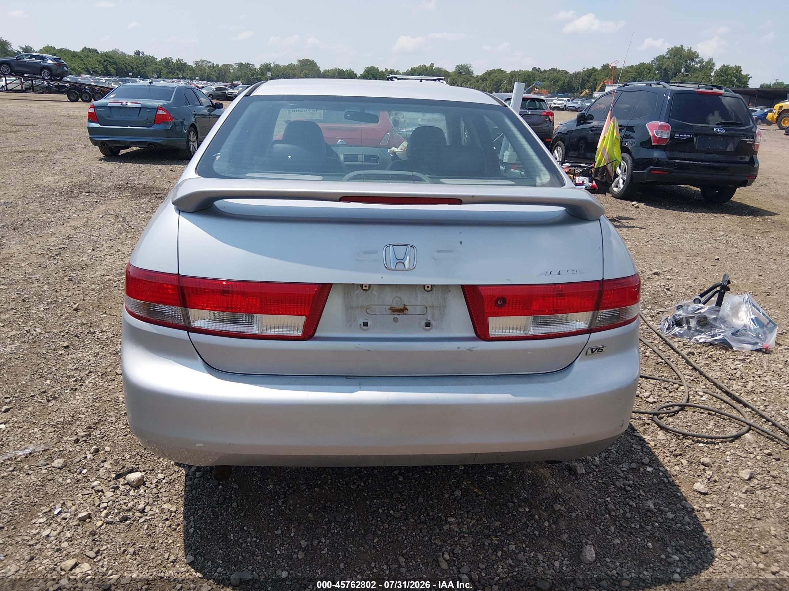 2003 Honda Accord 3.0 Ex Silver vin: 1HGCM66523A011380