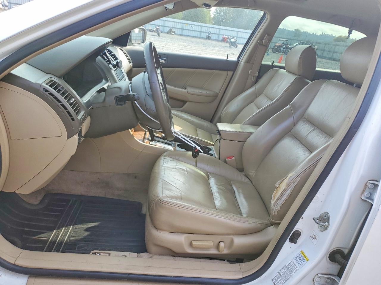 2003 Honda Accord Ex White vin: 1HGCM66523A037090