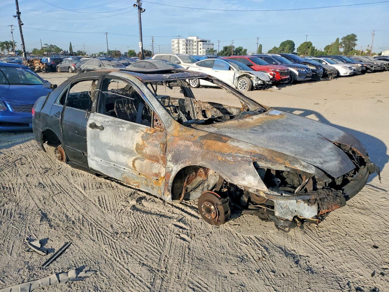 2004 Honda Accord Ex Burn vin: 1HGCM66524A025801