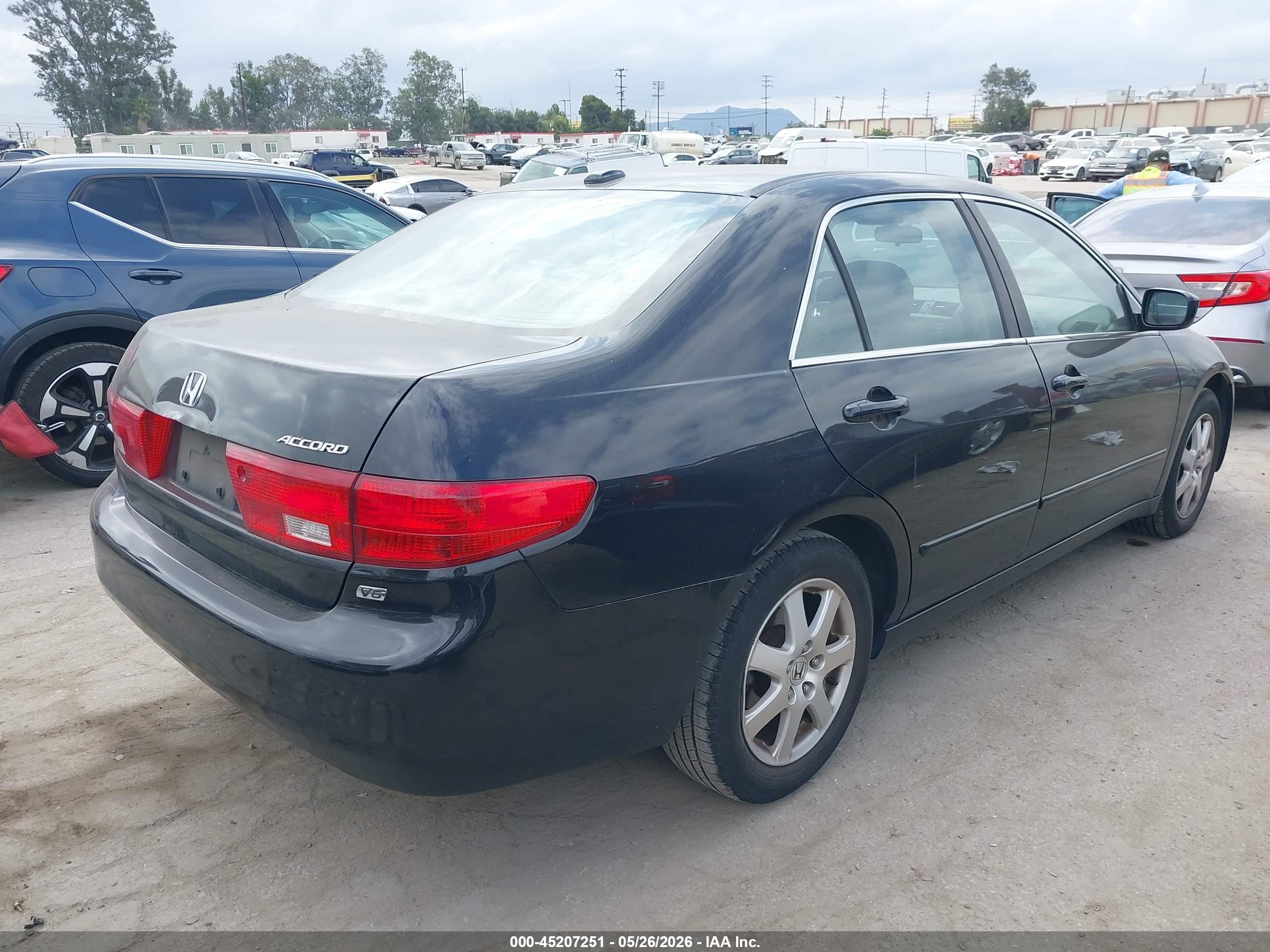 2005 Honda Accord 3.0 Ex Черный vin: 1HGCM66525A006134
