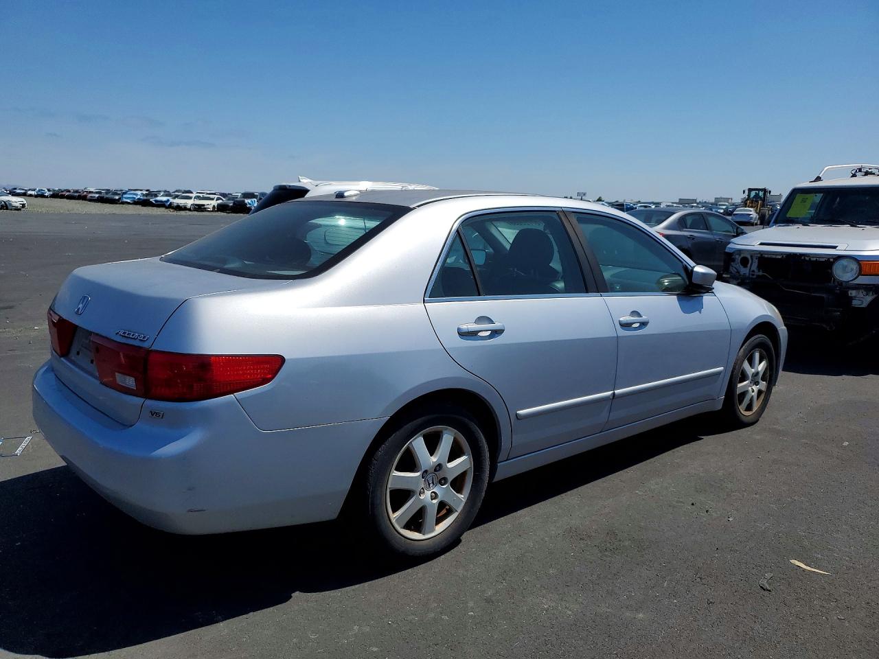 2005 Honda Accord Ex Silver vin: 1HGCM66525A026559