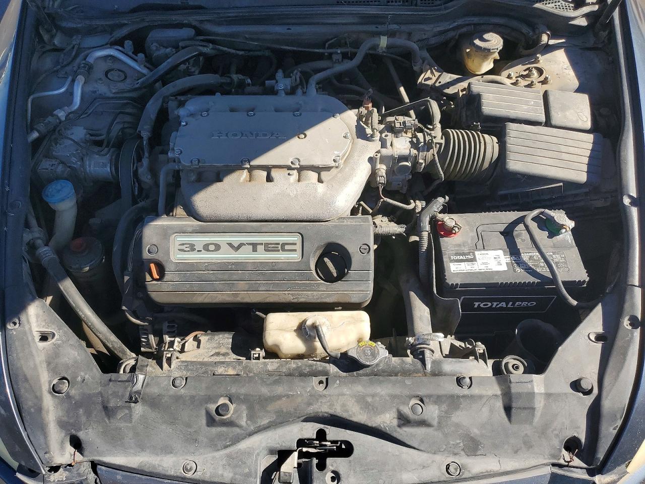 2005 Hond Accord Gray vin: 1HGCM66525A050330