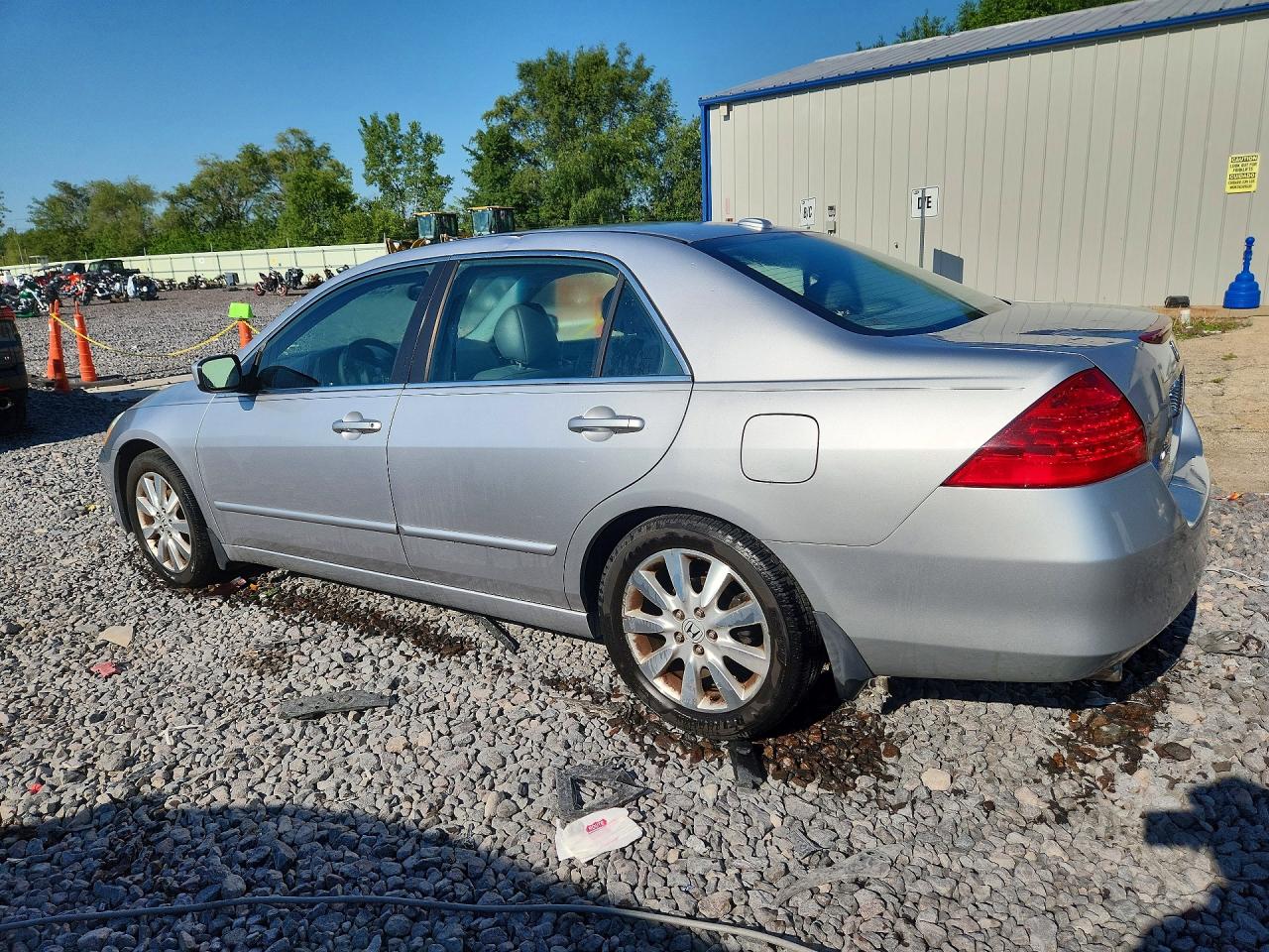 2007 Honda Accord Ex Silver vin: 1HGCM66527A099305
