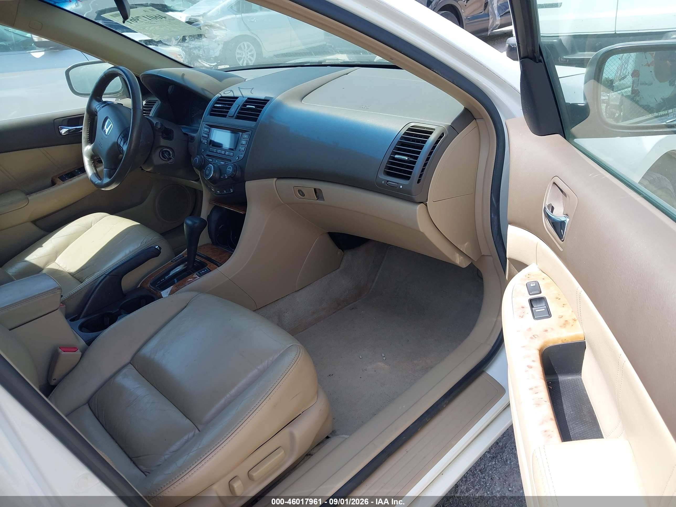 2003 Honda Accord 3.0 Ex White vin: 1HGCM66533A044677