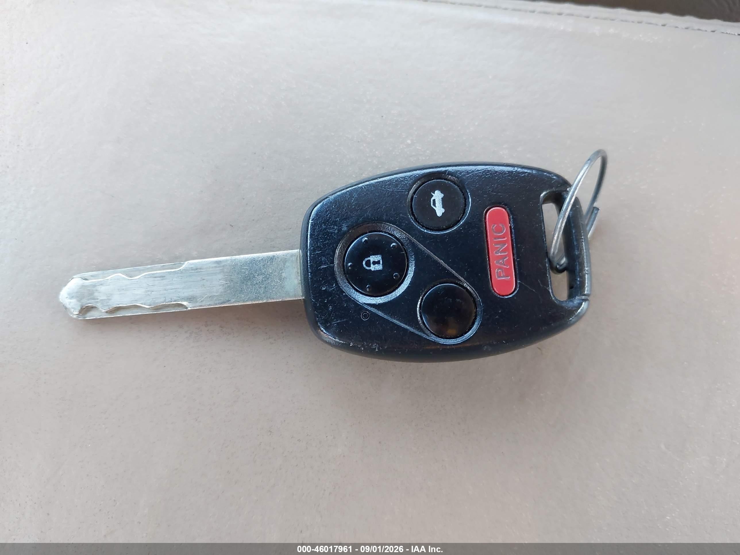 2003 Honda Accord 3.0 Ex White vin: 1HGCM66533A044677