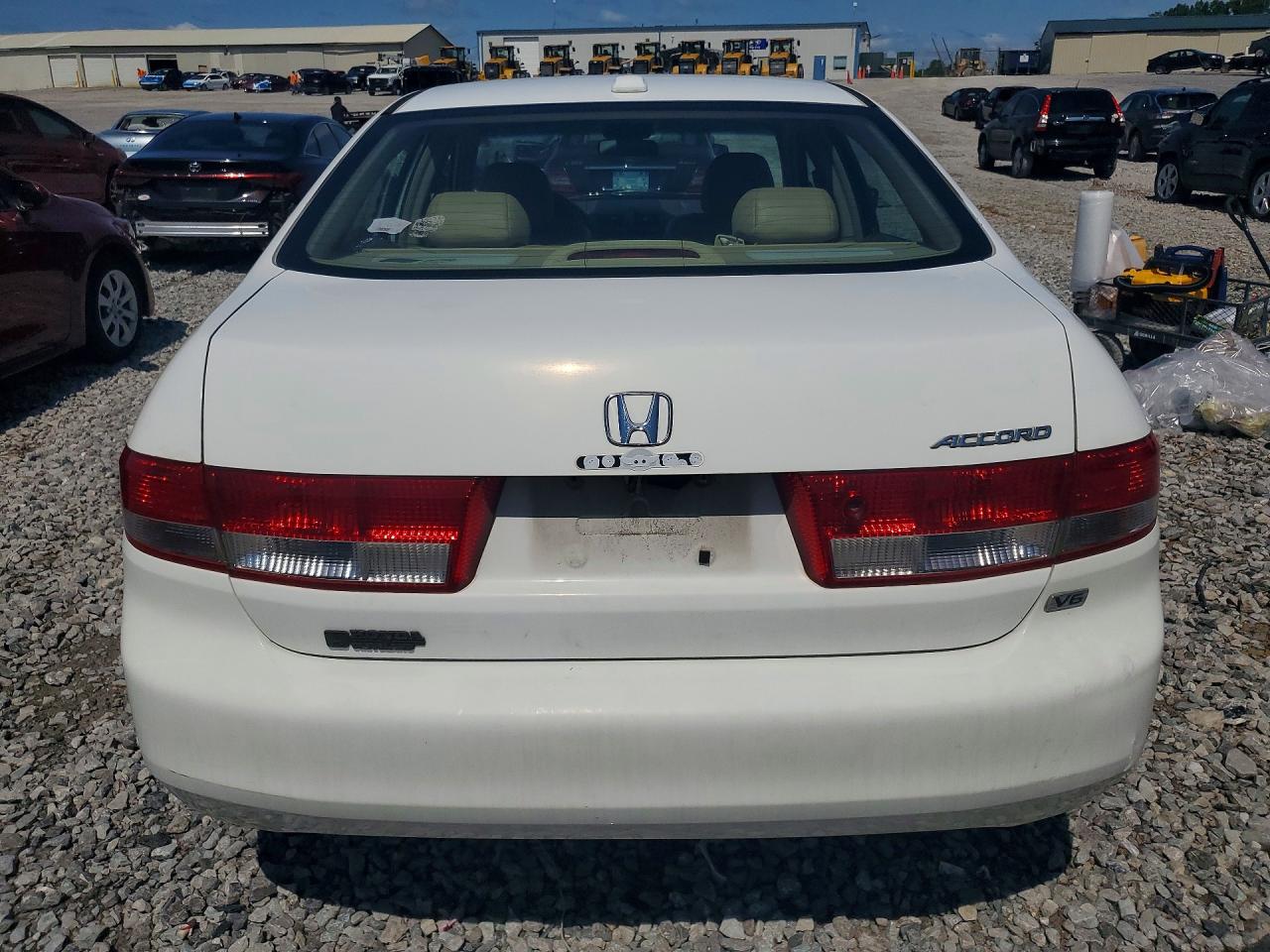 2004 Honda Accord Ex White vin: 1HGCM66534A002804