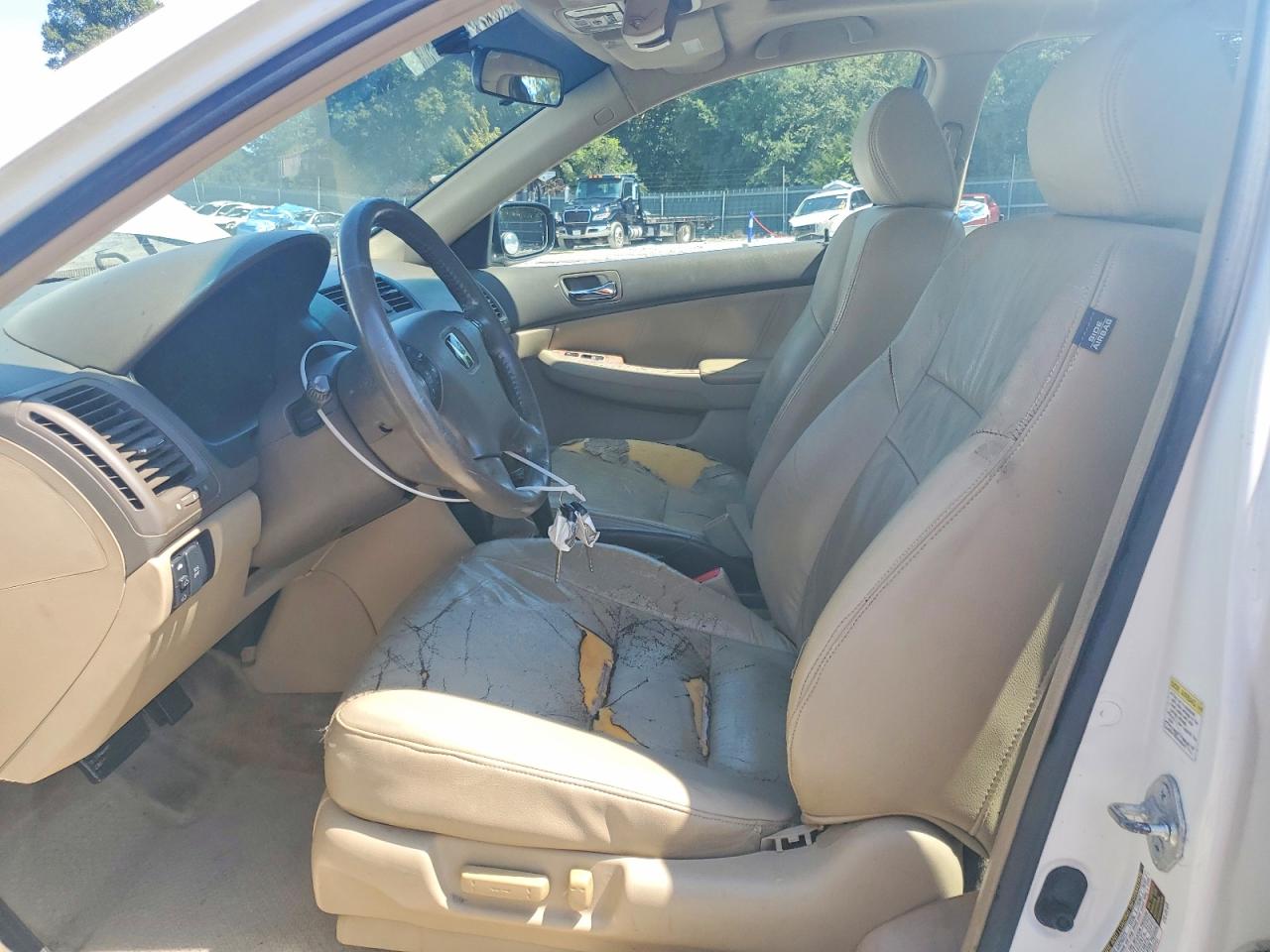 2004 Honda Accord Ex White vin: 1HGCM66534A002804