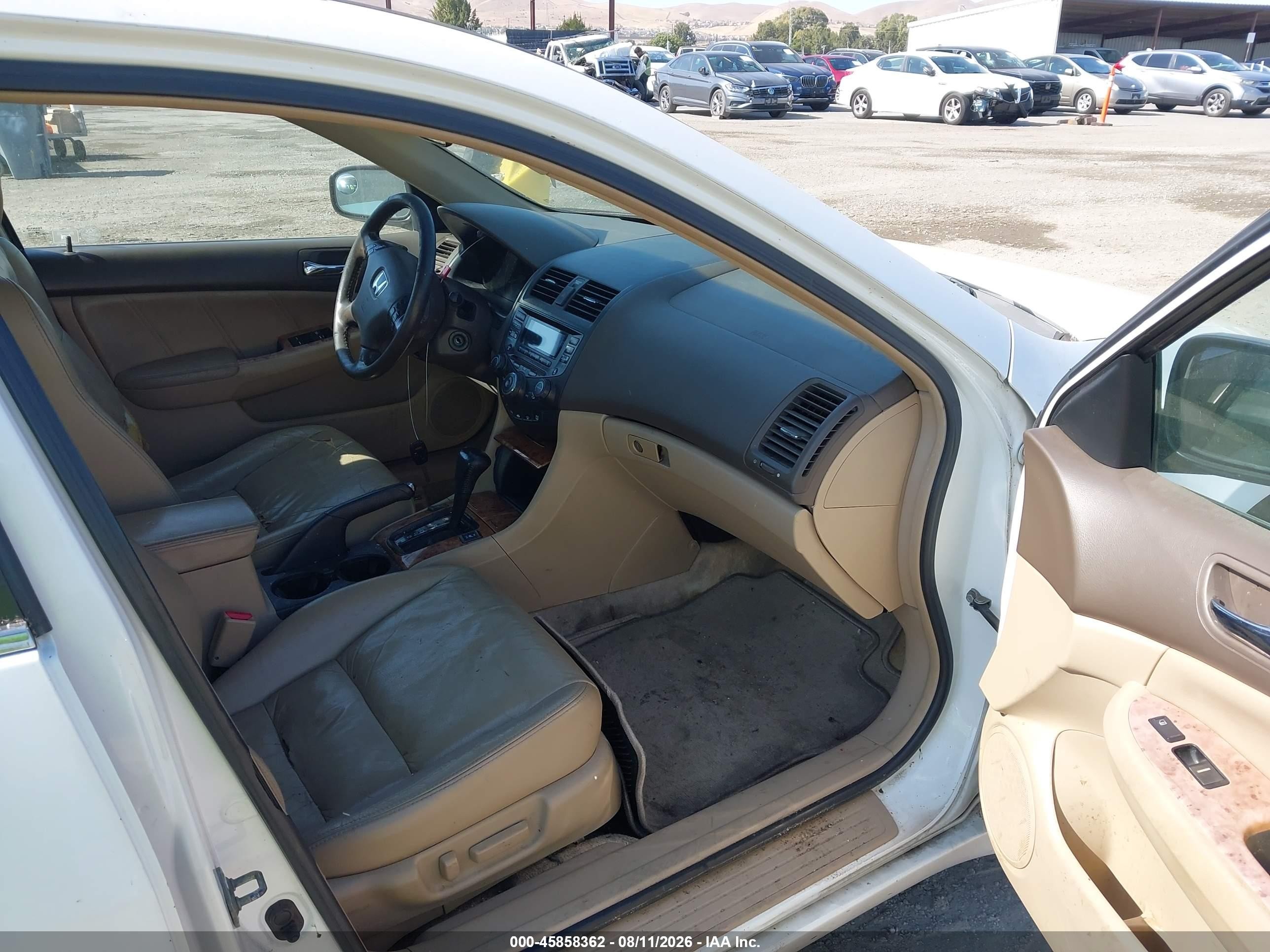 2005 Honda Accord 3.0 Ex White vin: 1HGCM66535A072451