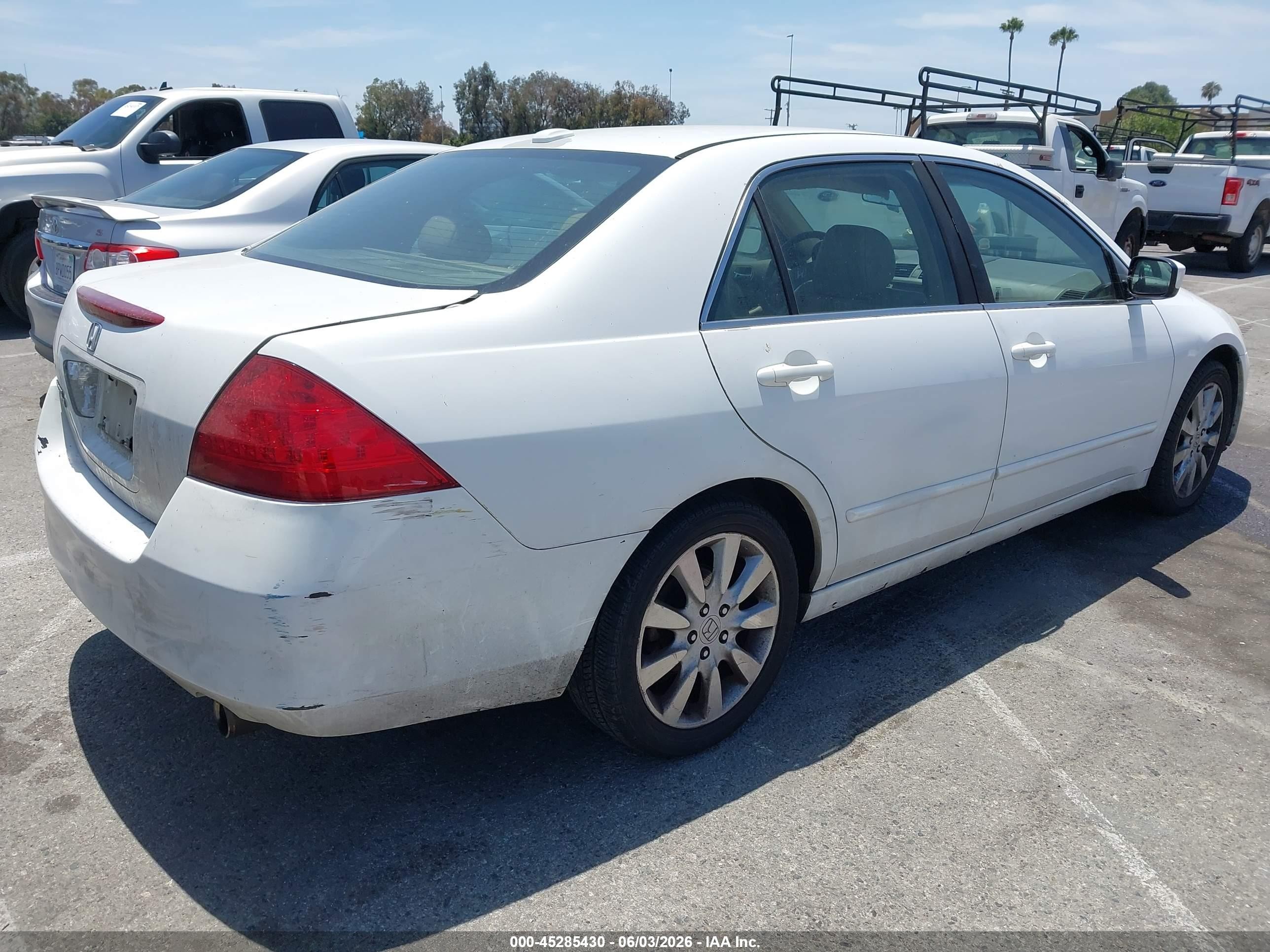 2006 Honda Accord 3.0 Ex White vin: 1HGCM66536A059832