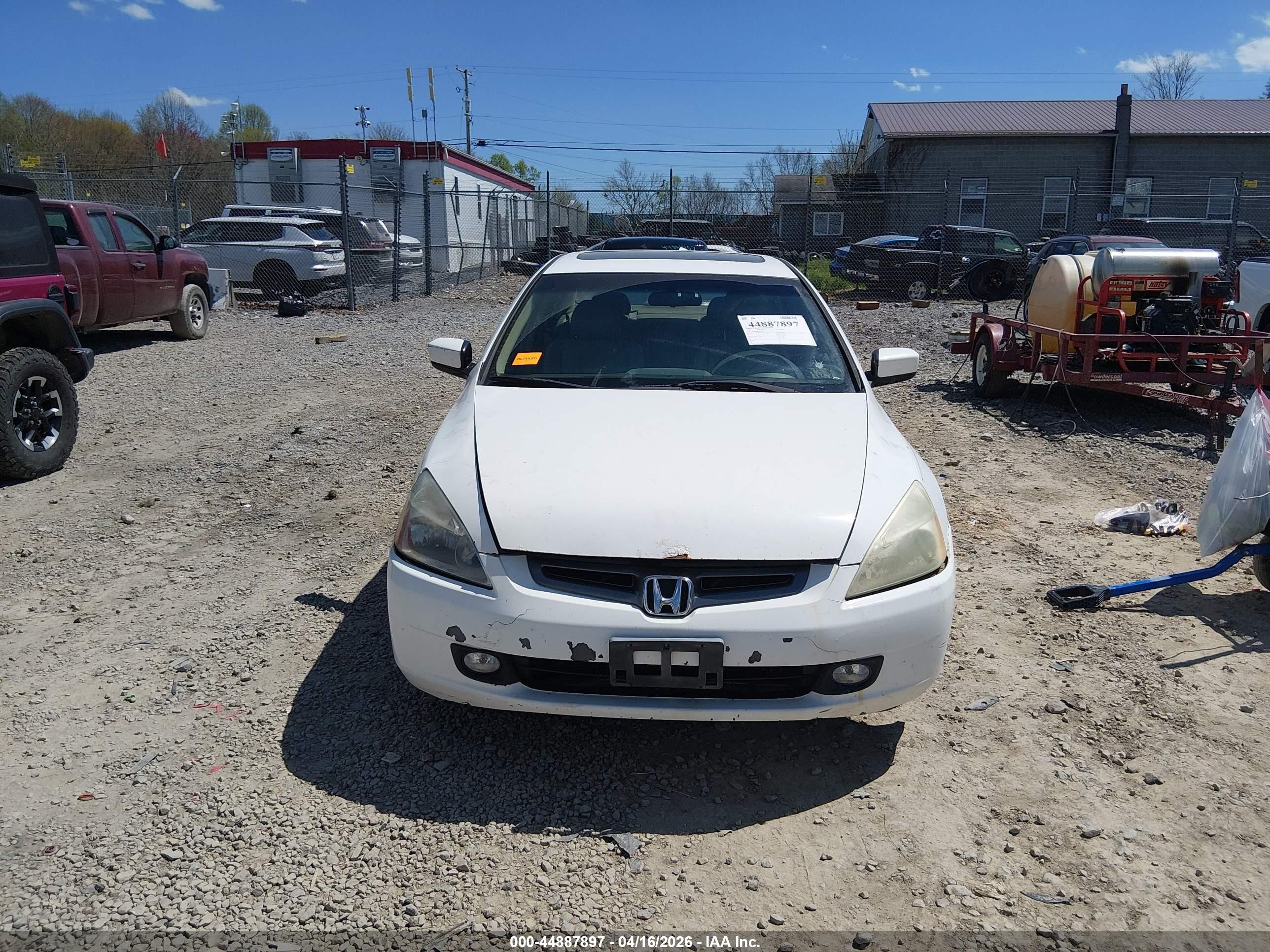 2003 Honda Accord 3.0 Ex White vin: 1HGCM66543A077722