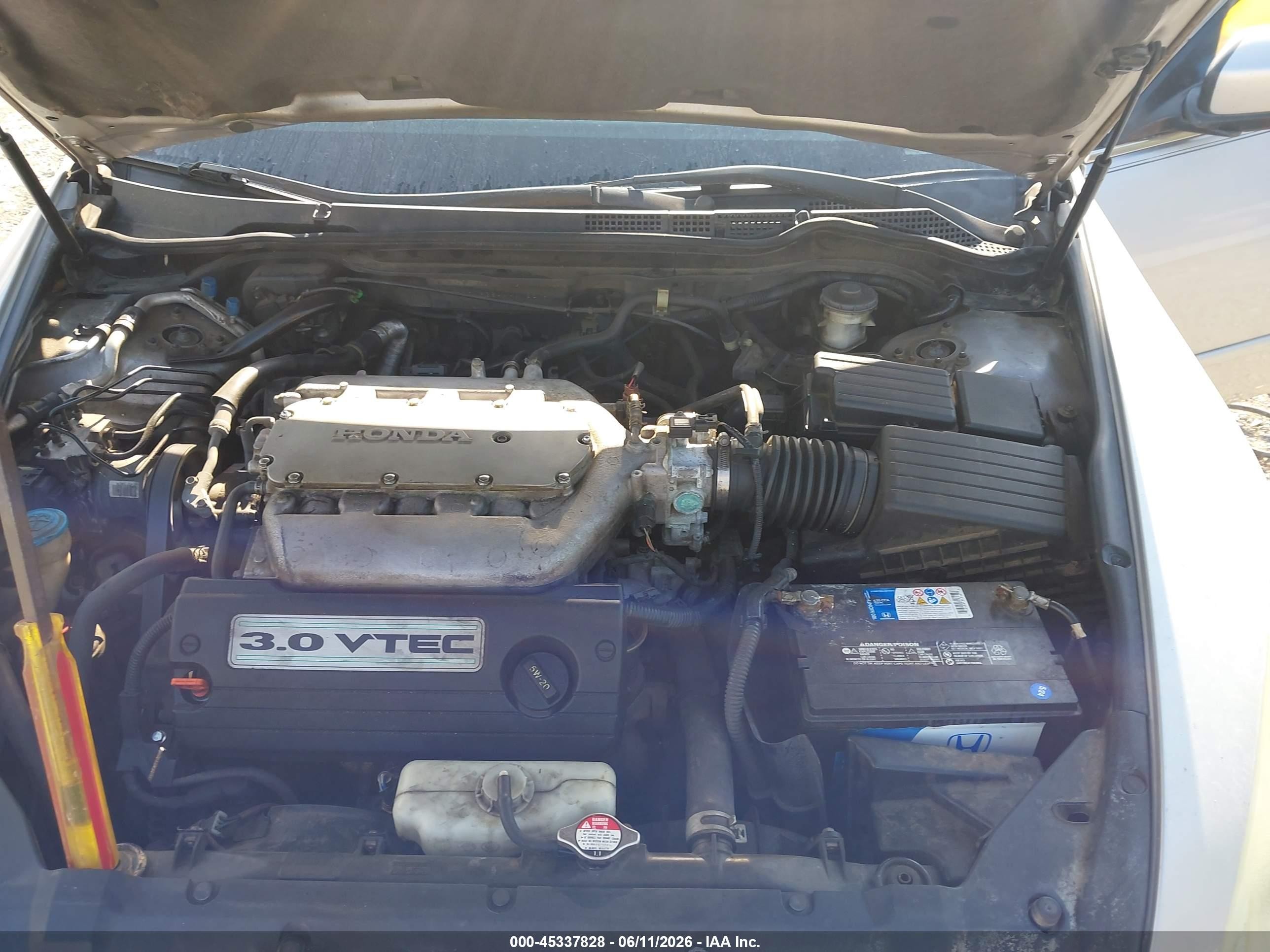 2004 Honda Accord 3.0 Ex Silver vin: 1HGCM66544A013214