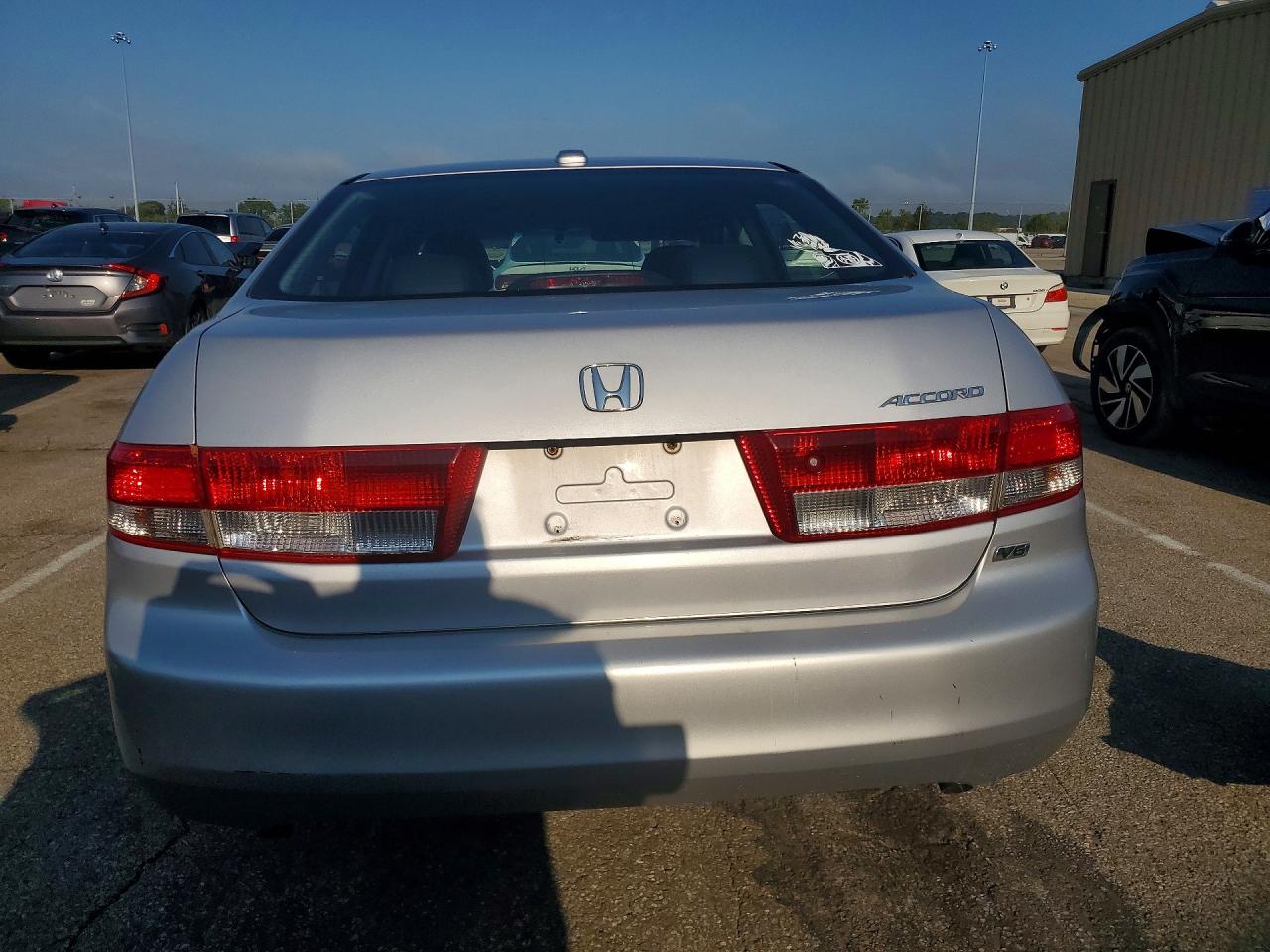 2004 Honda Accord Ex Silver vin: 1HGCM66544A095090