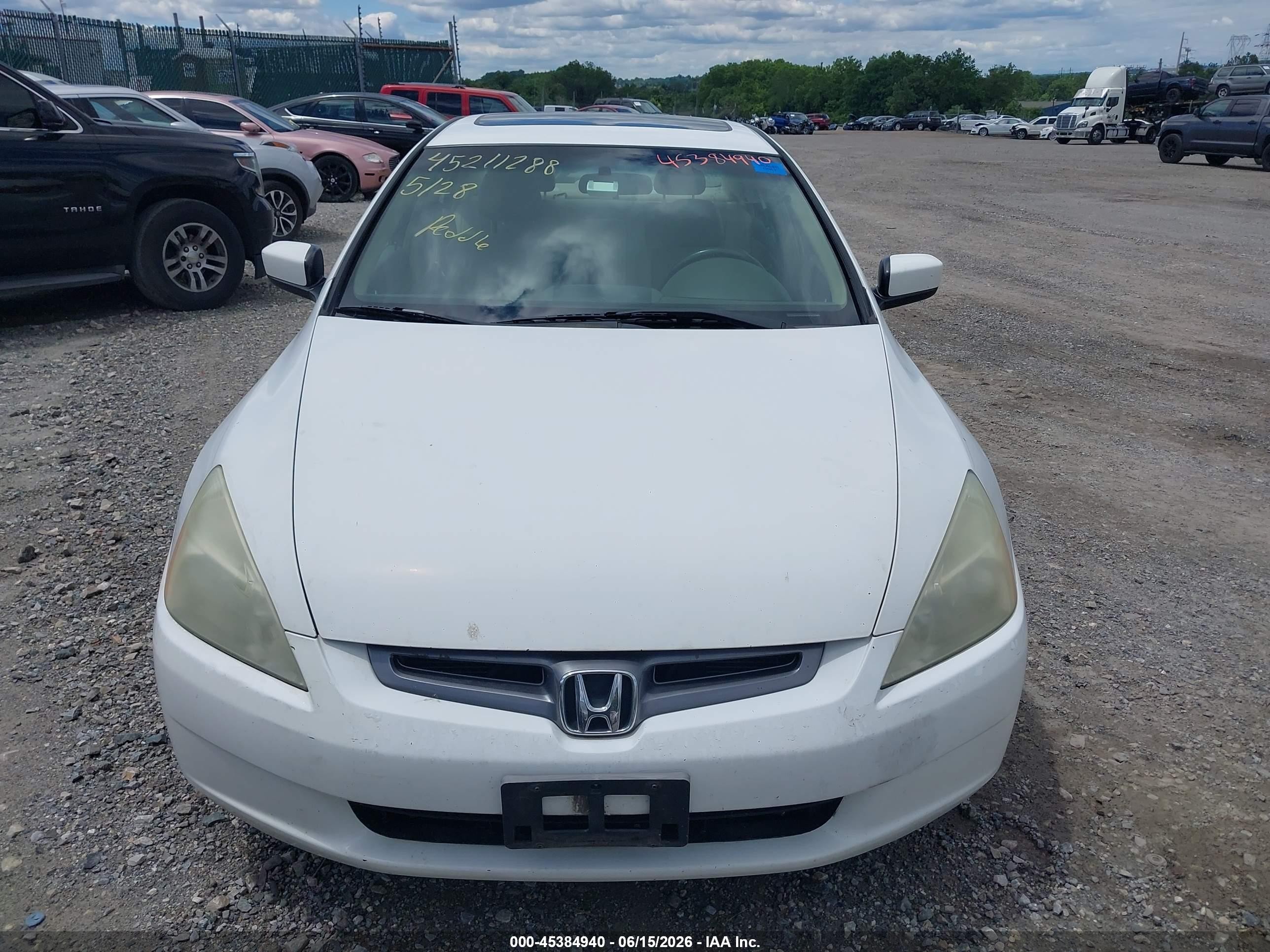 2005 Honda Accord 3.0 Ex White vin: 1HGCM66545A055156