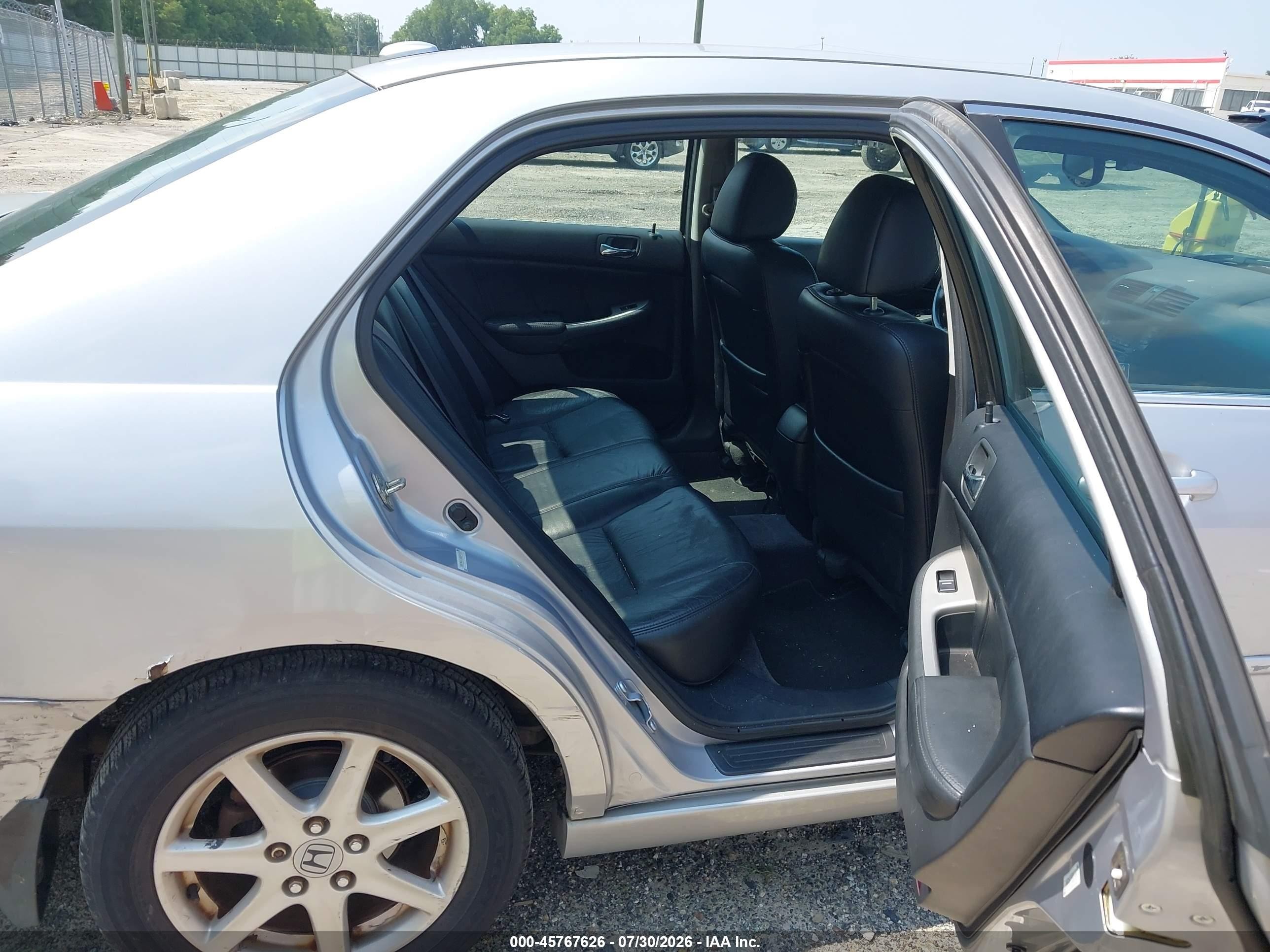2004 Honda Accord 3.0 Ex Silver vin: 1HGCM66554A054158