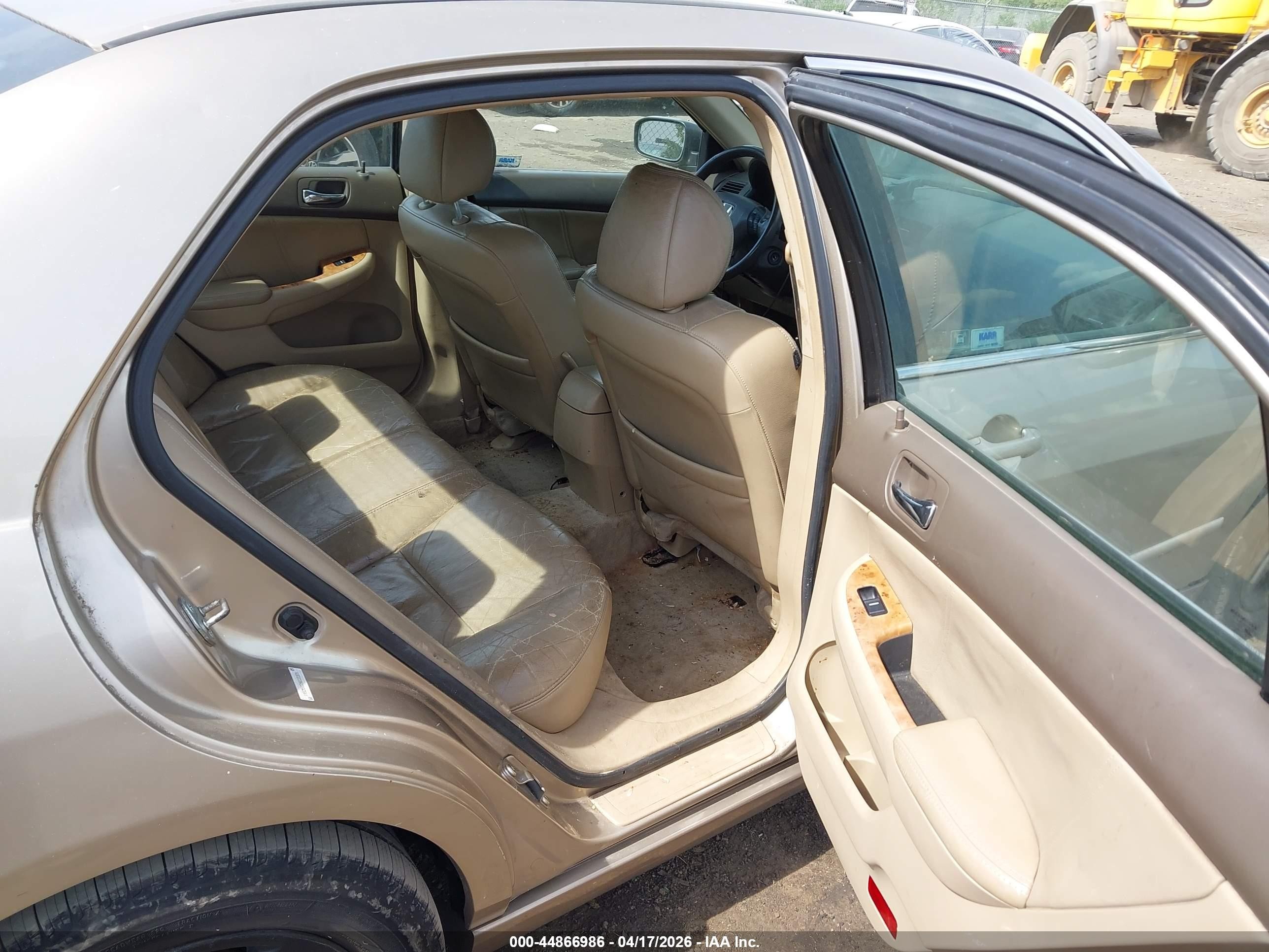 2004 Honda Accord 3.0 Ex Champagne vin: 1HGCM66554A101026