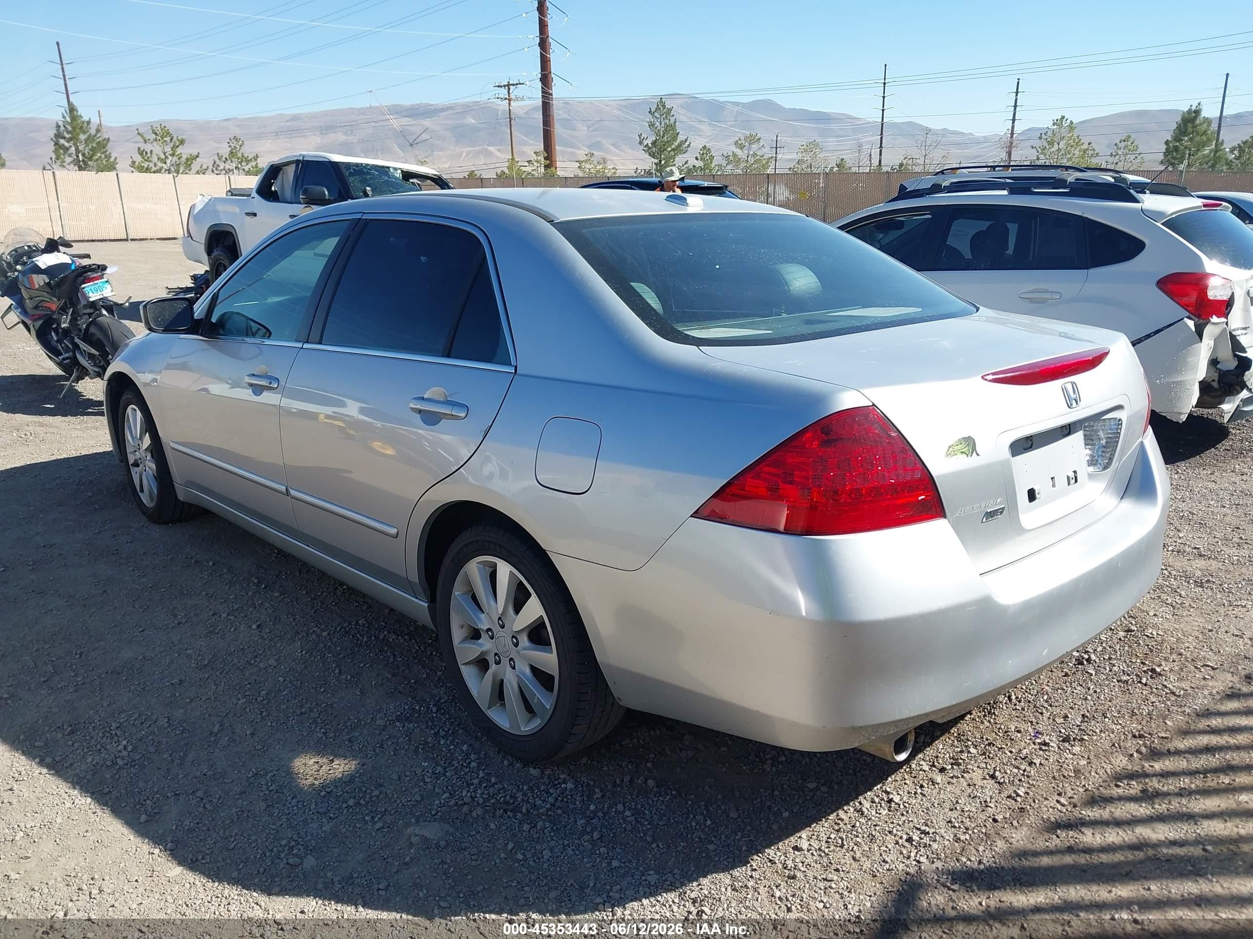 2006 Honda Accord 3.0 Ex Silver vin: 1HGCM66556A045429