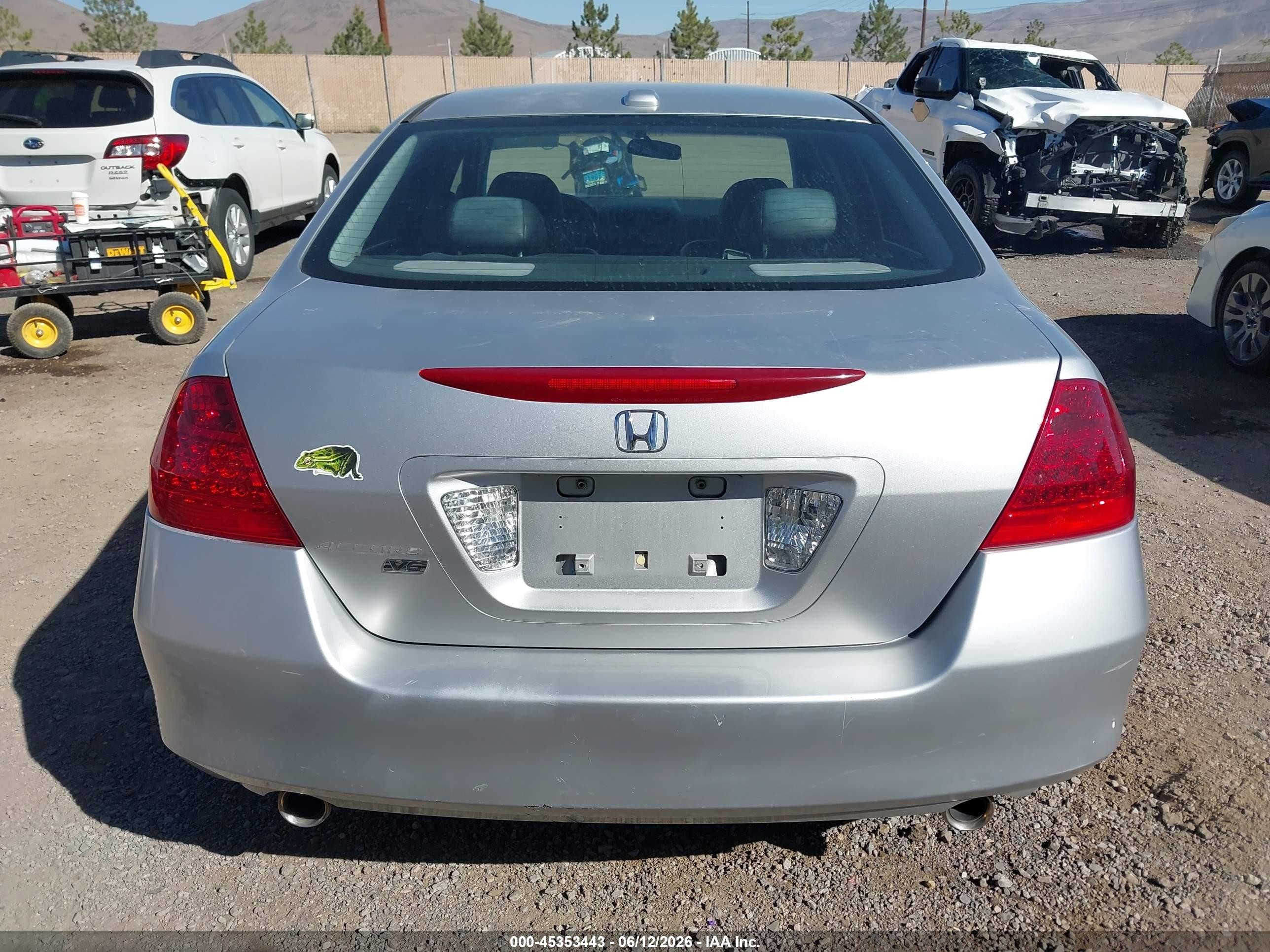 2006 Honda Accord 3.0 Ex Silver vin: 1HGCM66556A045429