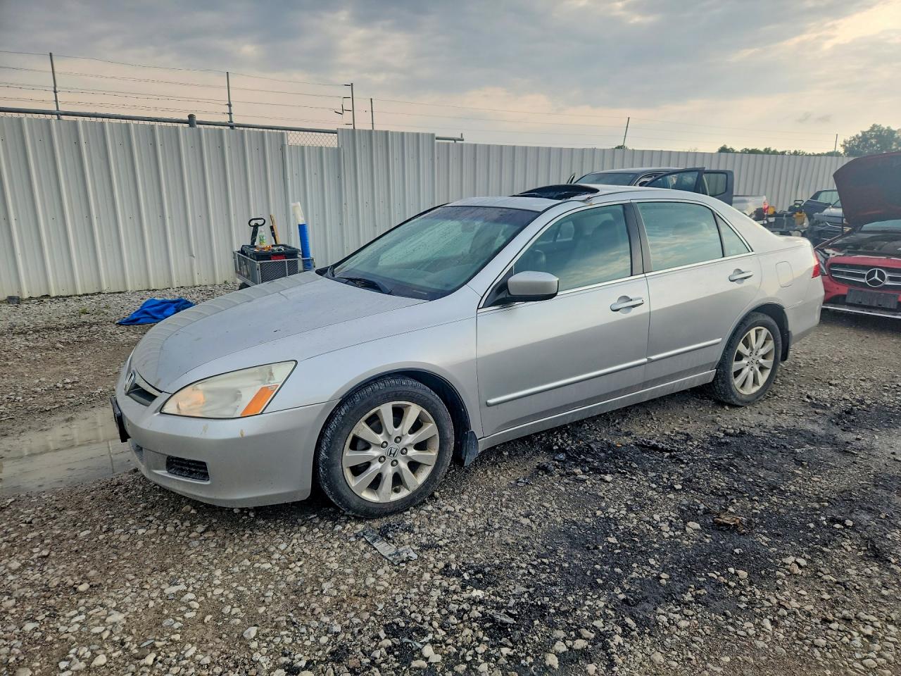 2007 Honda Accord Ex Silver vin: 1HGCM66557A035775
