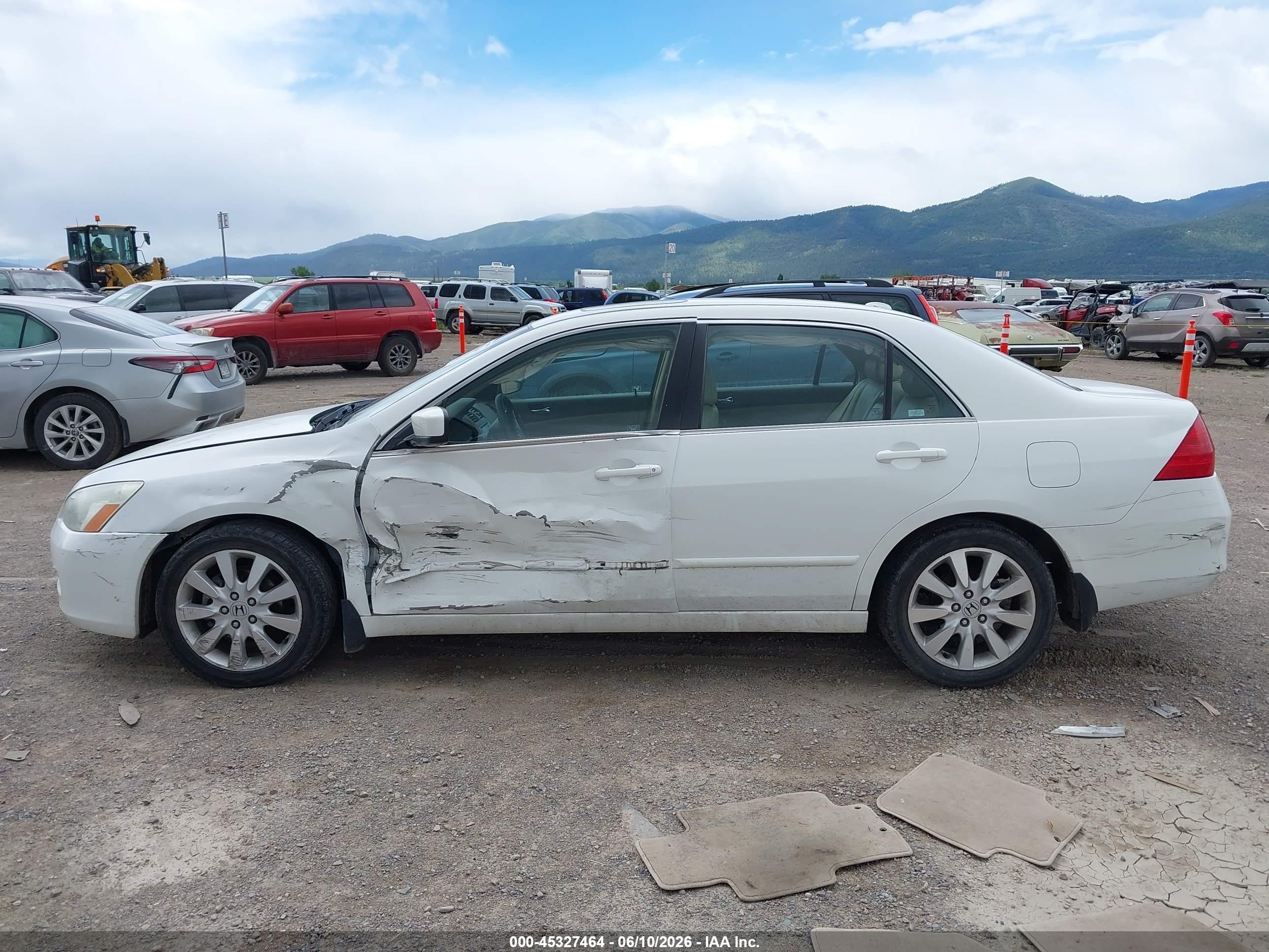 2007 Honda Accord 3.0 Ex White vin: 1HGCM66557A061129