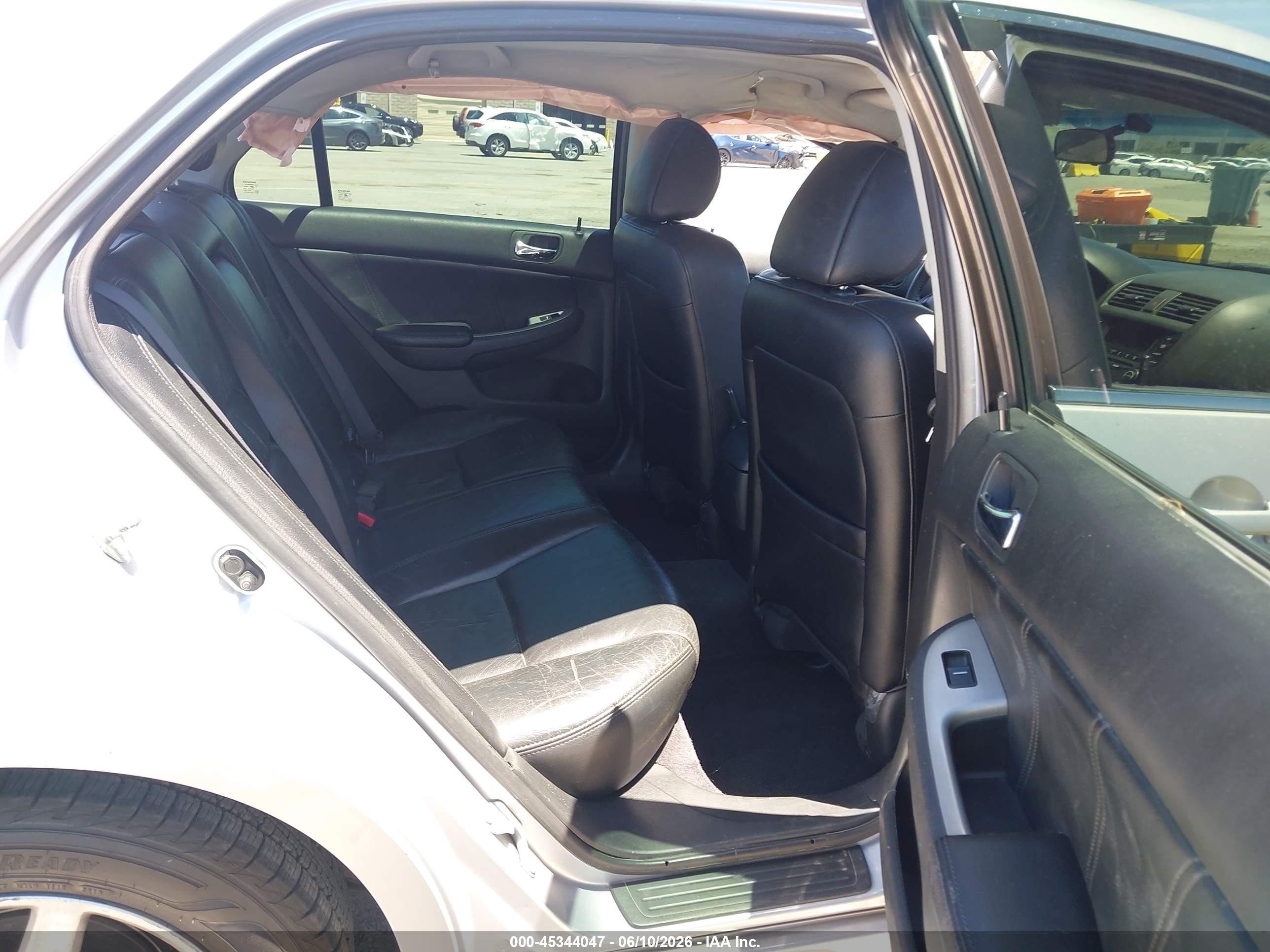 2003 Honda Accord 3.0 Ex Серебряный vin: 1HGCM66563A047900