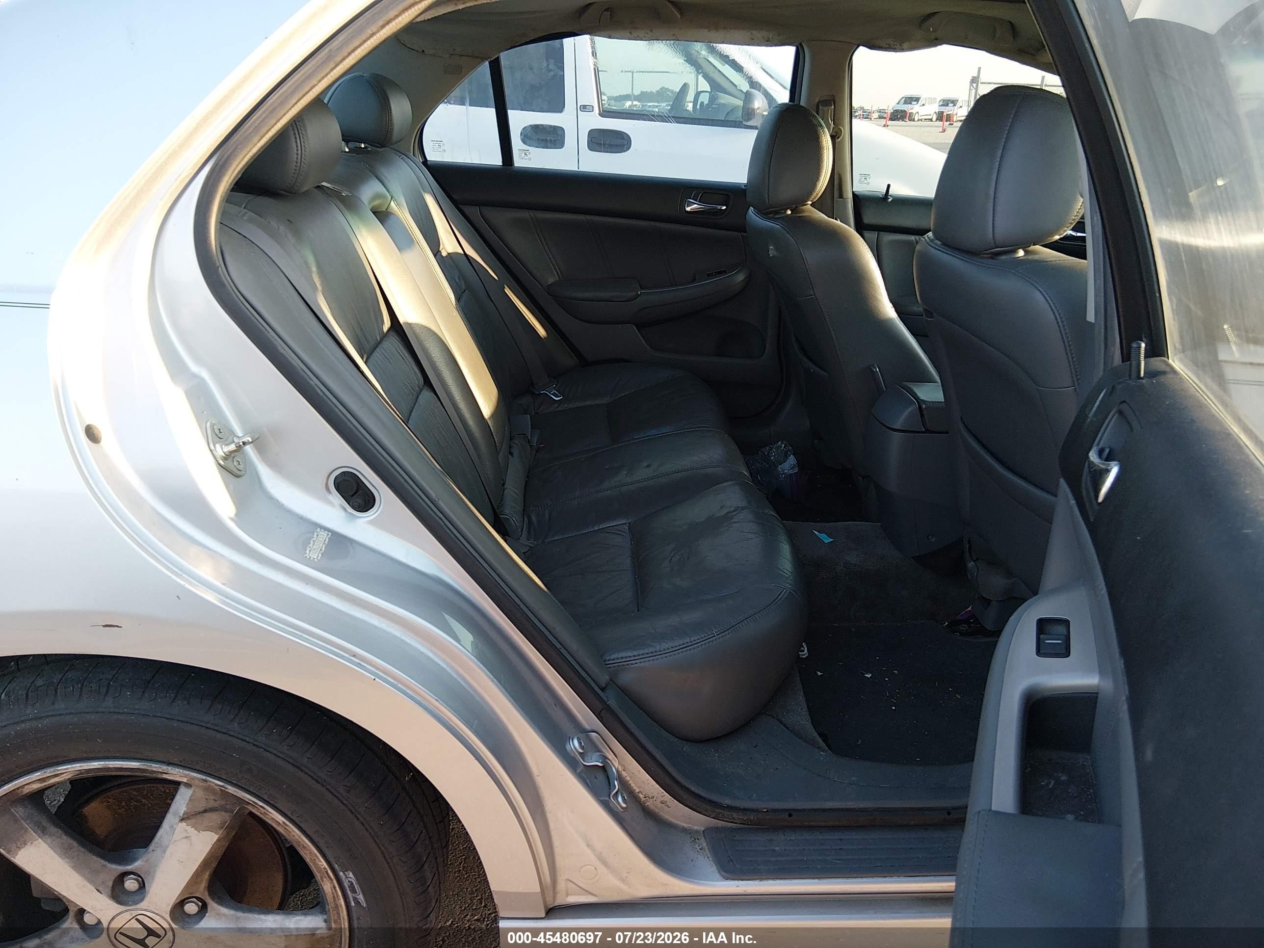2007 Honda Accord 3.0 Ex Серебряный vin: 1HGCM66567A021674