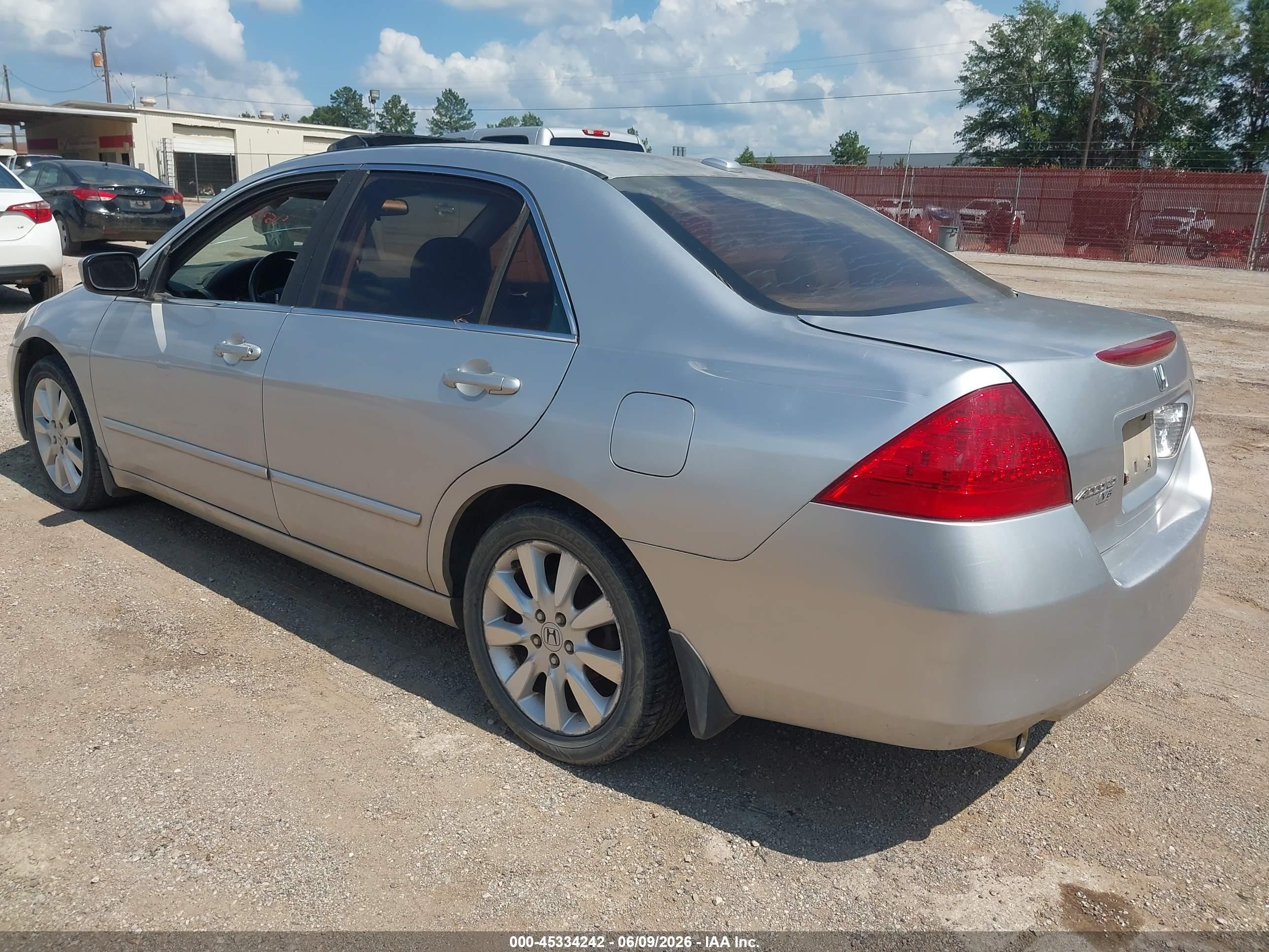 2007 Honda Accord 3.0 Ex Silver vin: 1HGCM66567A051385