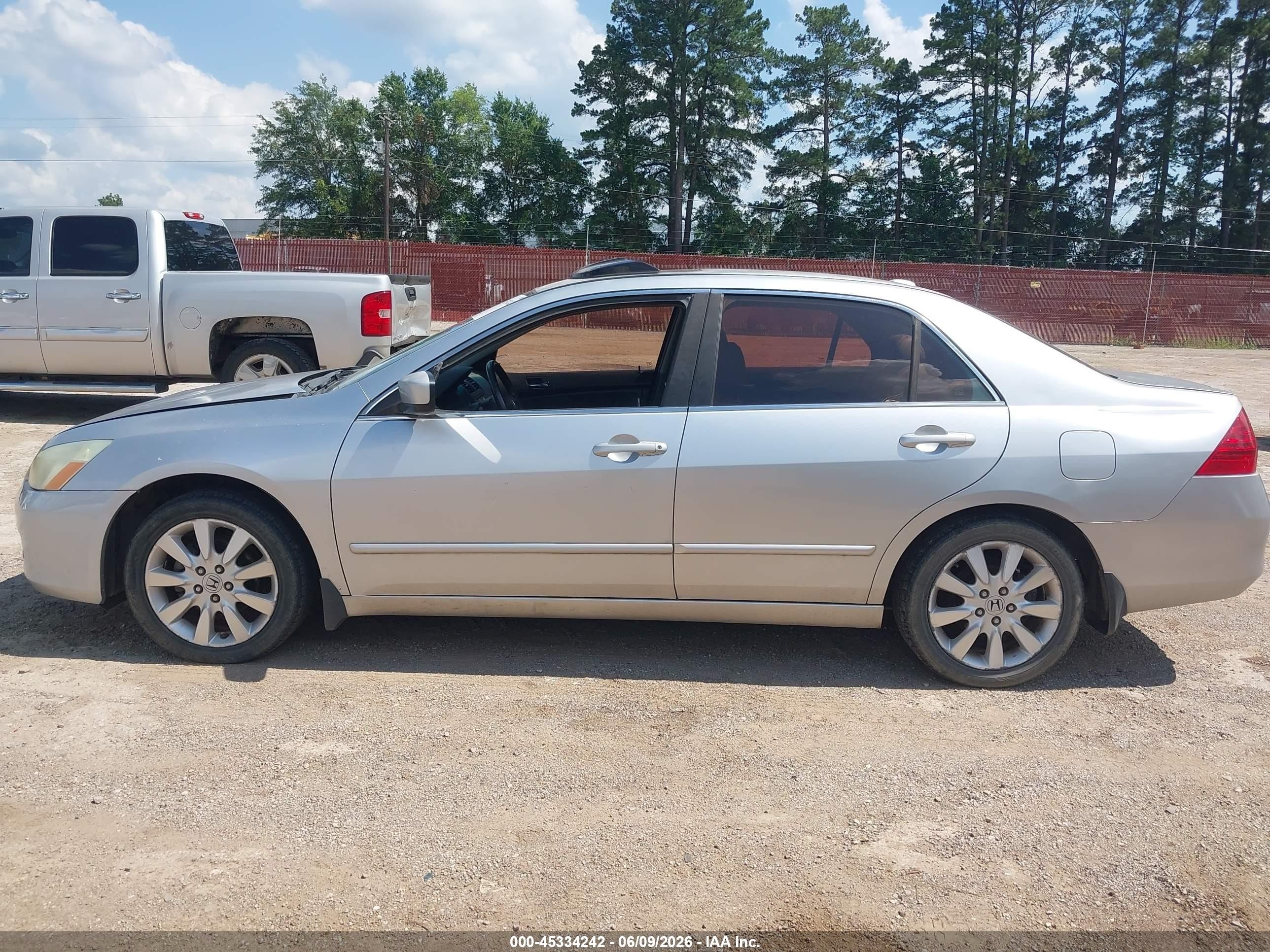 2007 Honda Accord 3.0 Ex Silver vin: 1HGCM66567A051385