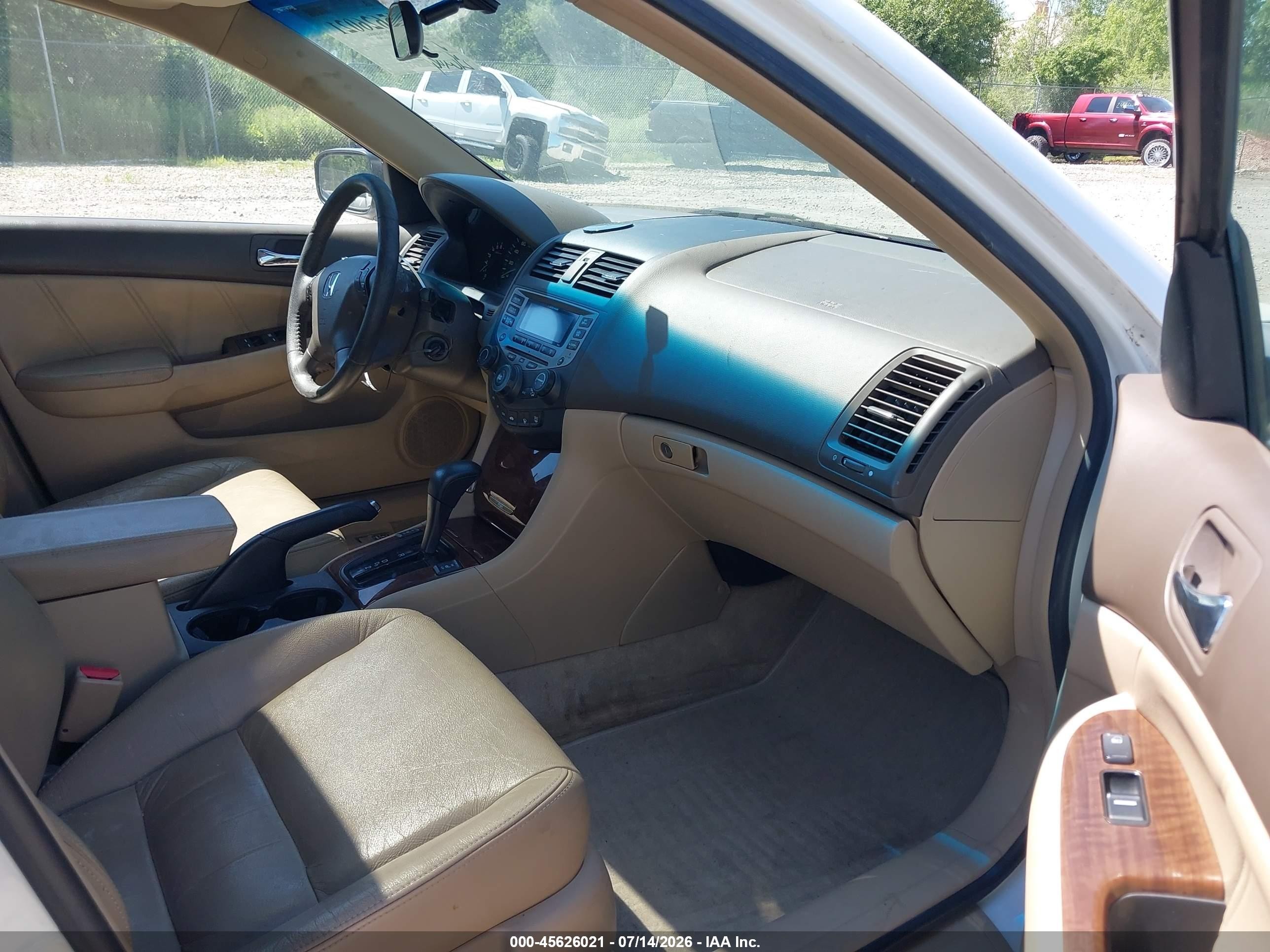 2007 Honda Accord 3.0 Ex Белый vin: 1HGCM66567A082524
