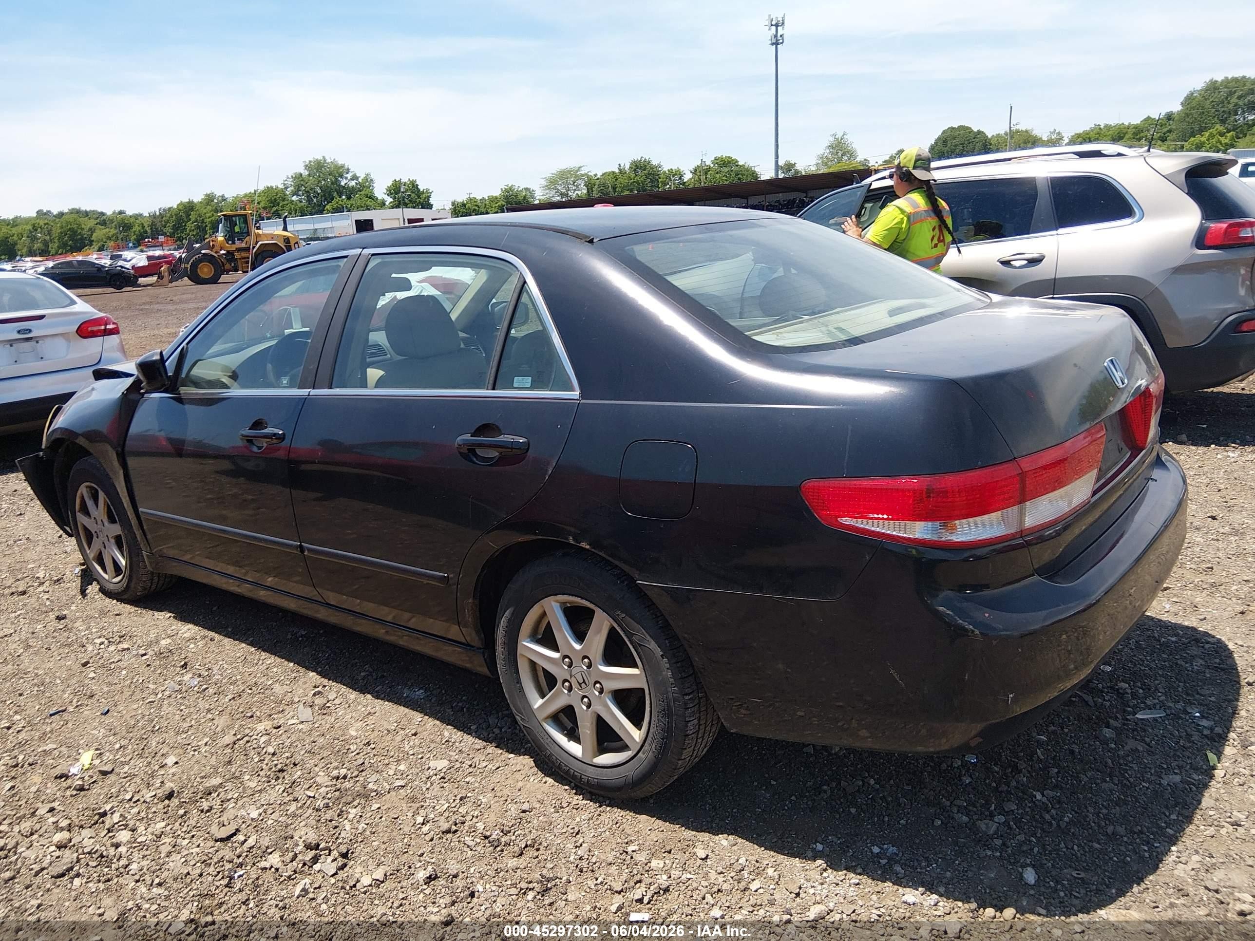 2003 Honda Accord 3.0 Ex Black vin: 1HGCM66573A026828
