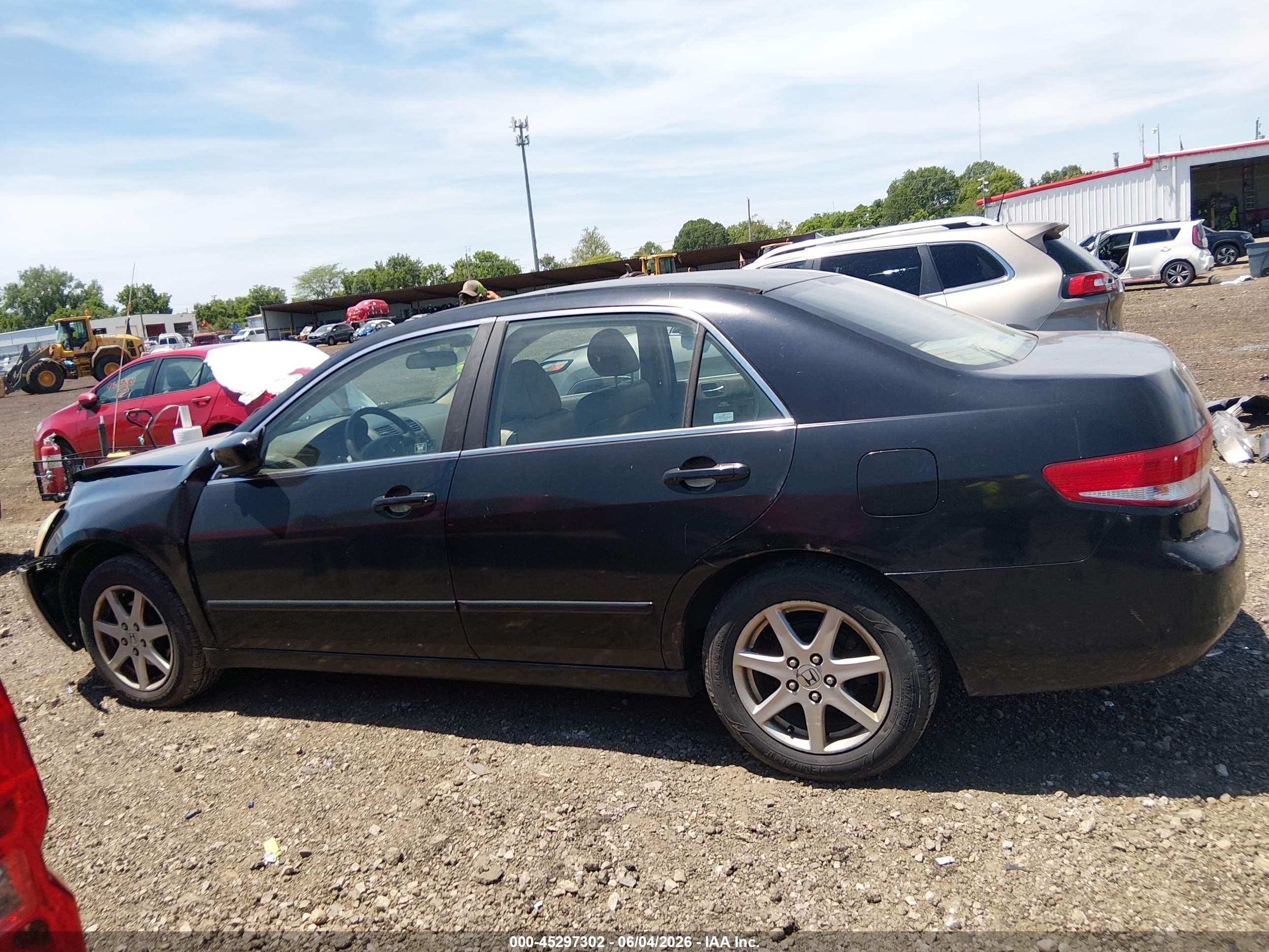 2003 Honda Accord 3.0 Ex Black vin: 1HGCM66573A026828