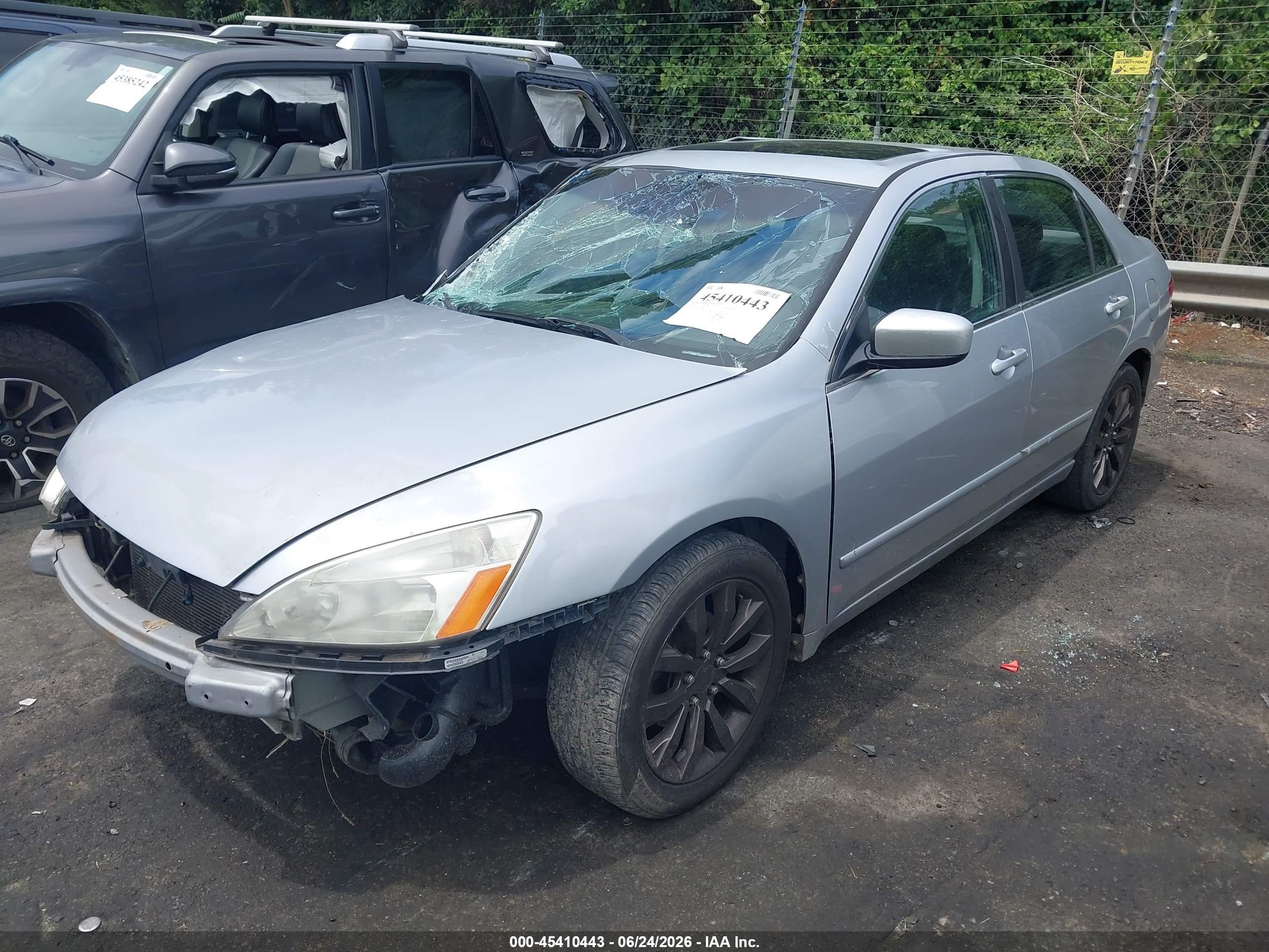 2005 Honda Accord 3.0 Ex Silver vin: 1HGCM66575A033135