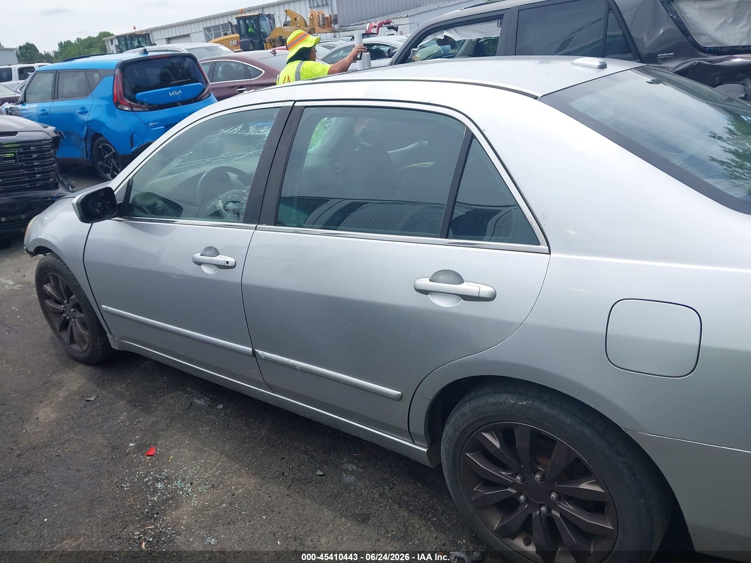 2005 Honda Accord 3.0 Ex Silver vin: 1HGCM66575A033135